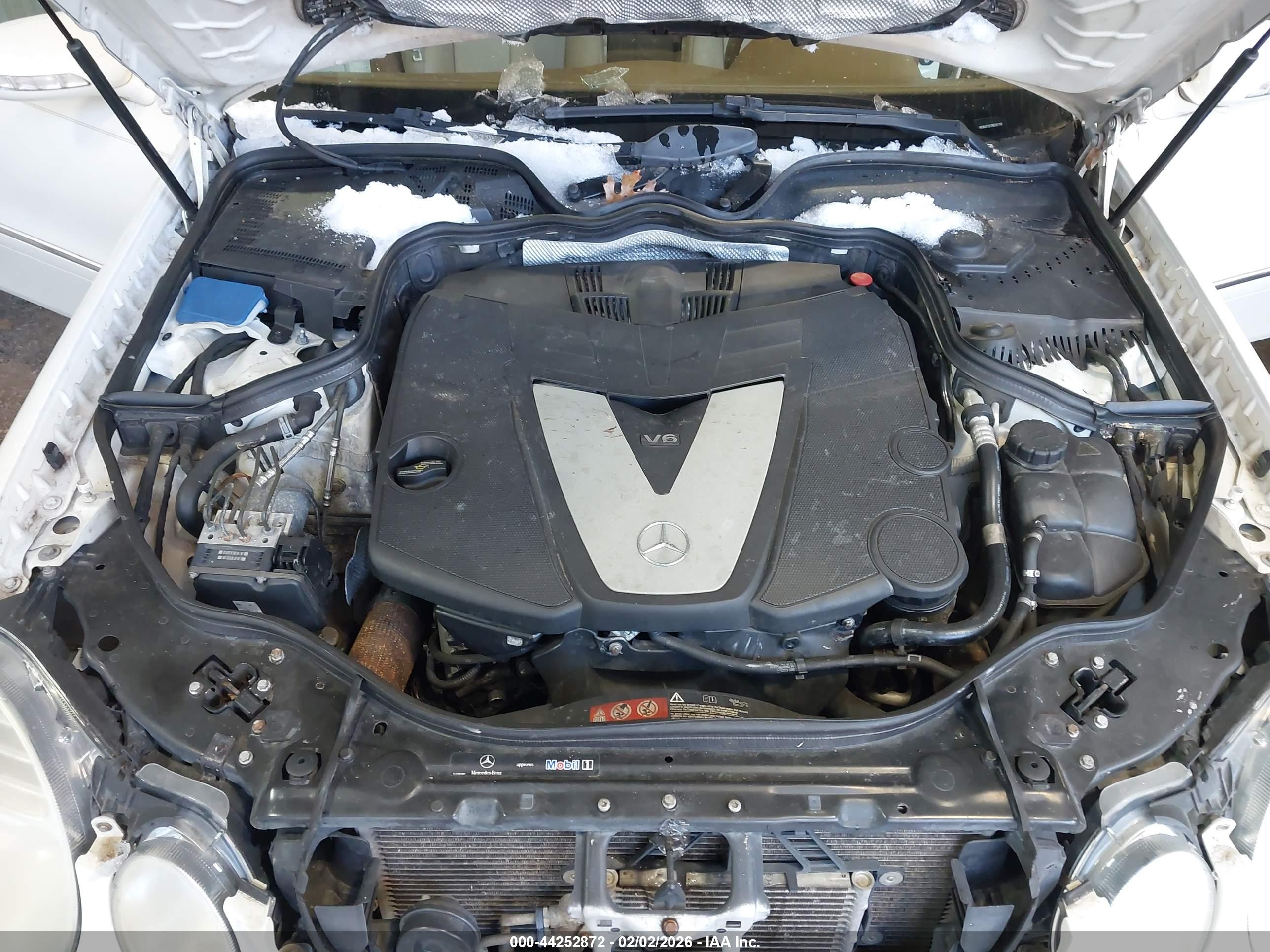 MERCEDES-BENZ E image 10
