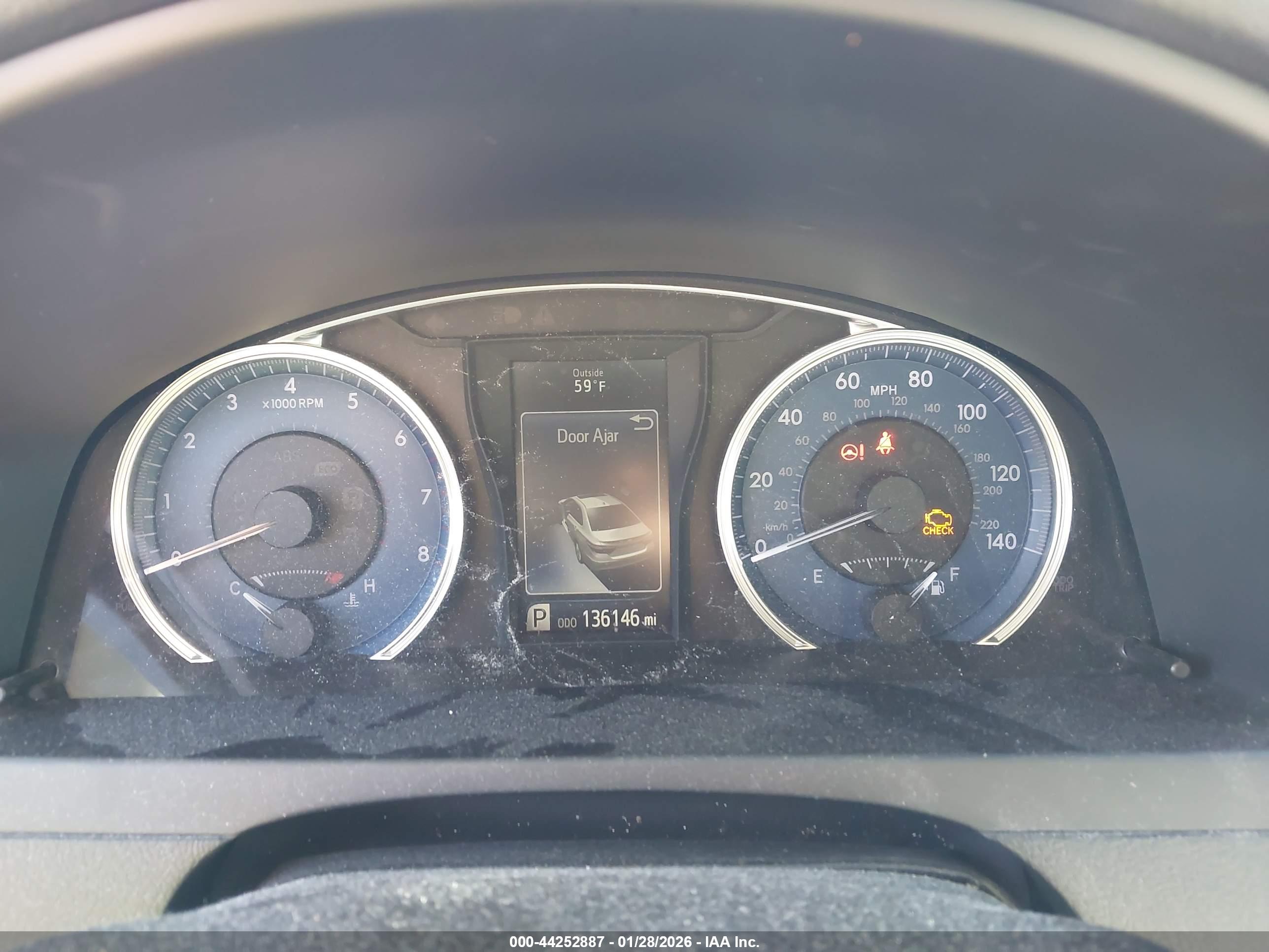 TOYOTA CAMRY image 7
