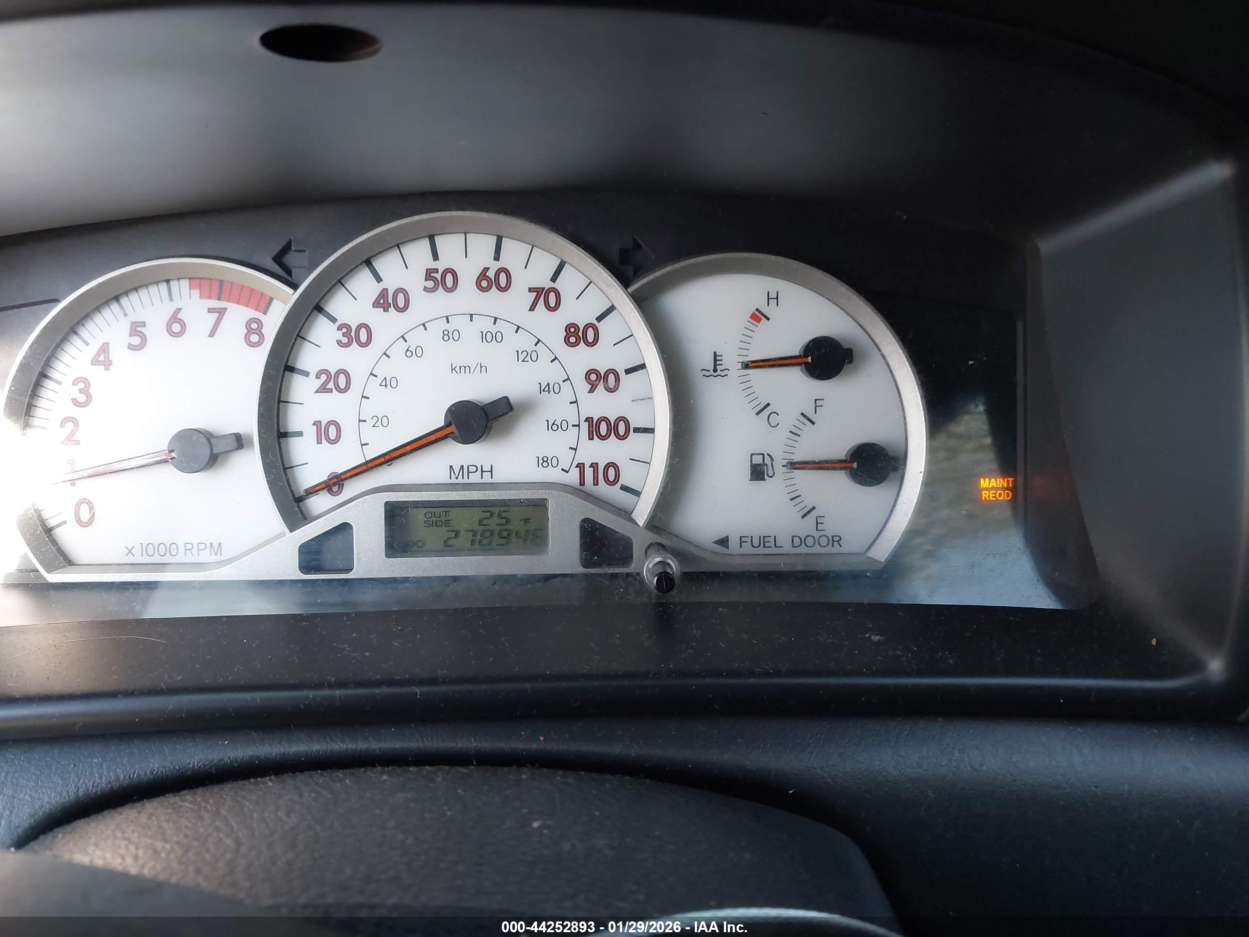 TOYOTA COROLLA image 7