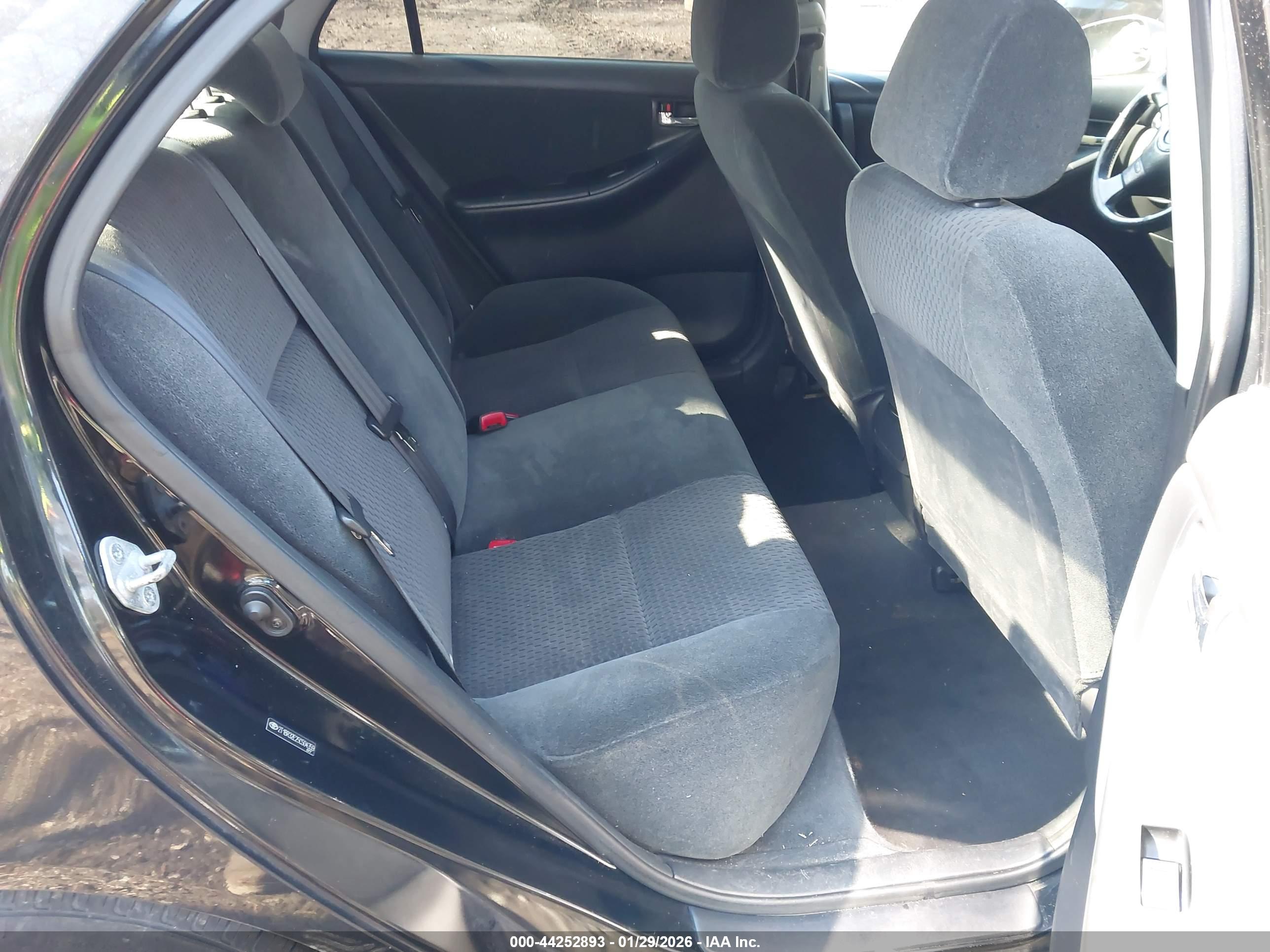 TOYOTA COROLLA image 8