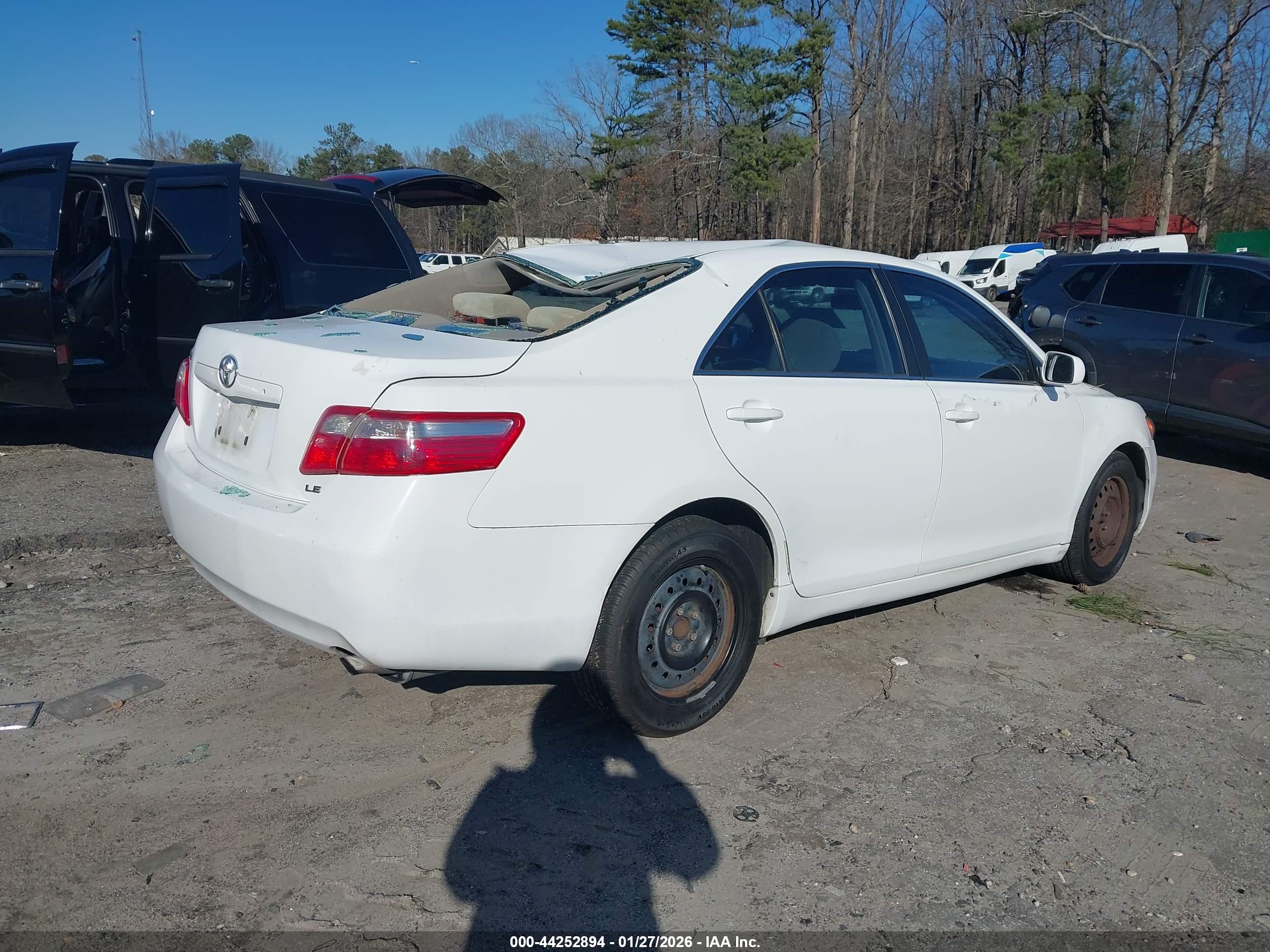 TOYOTA CAMRY image 4