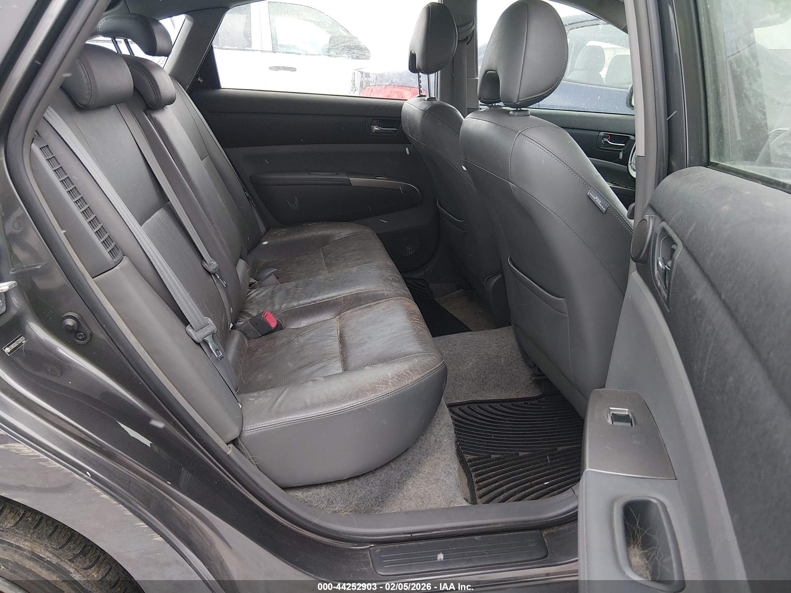 TOYOTA PRIUS image 8