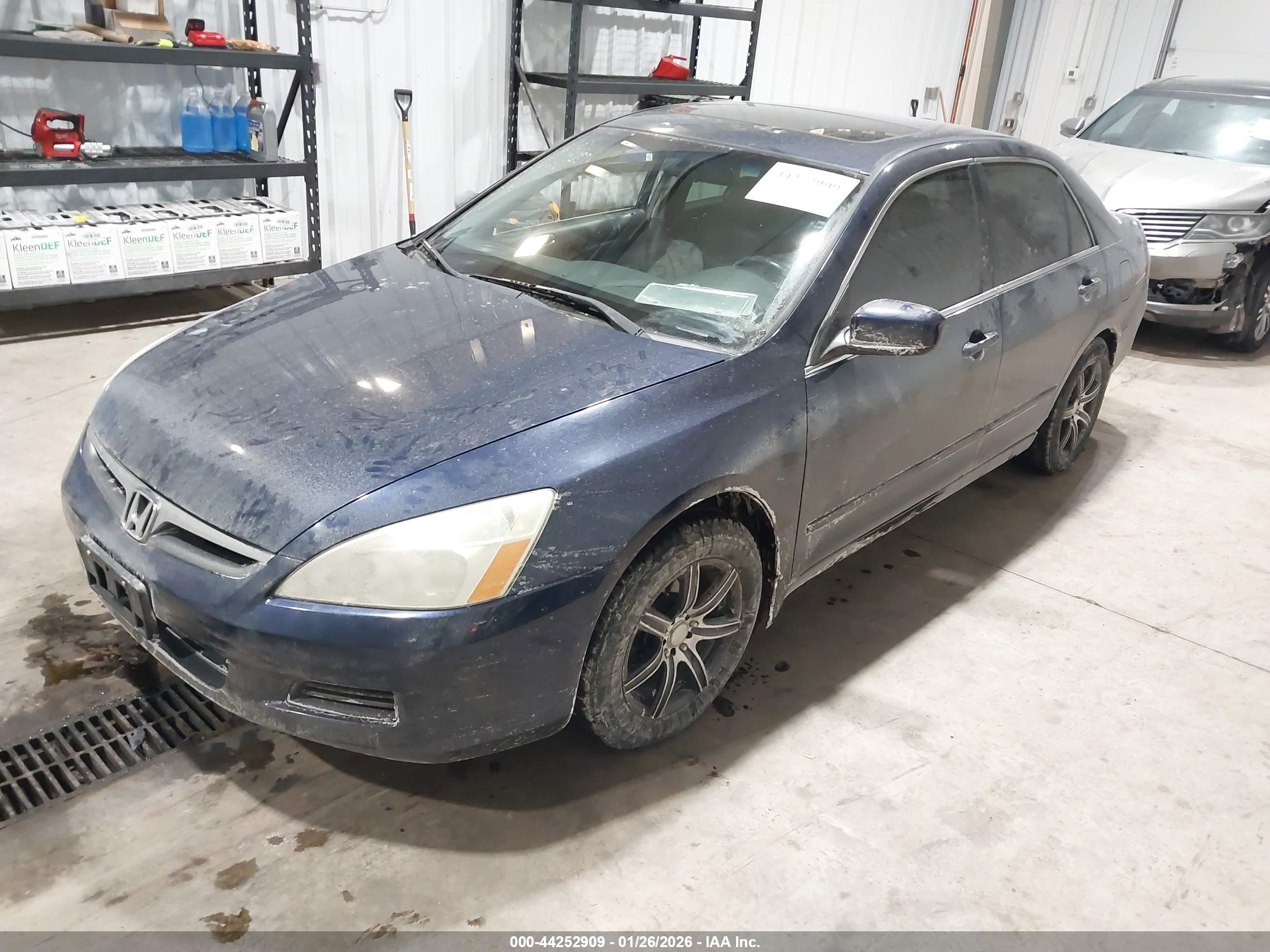 HONDA ACCORD image 2