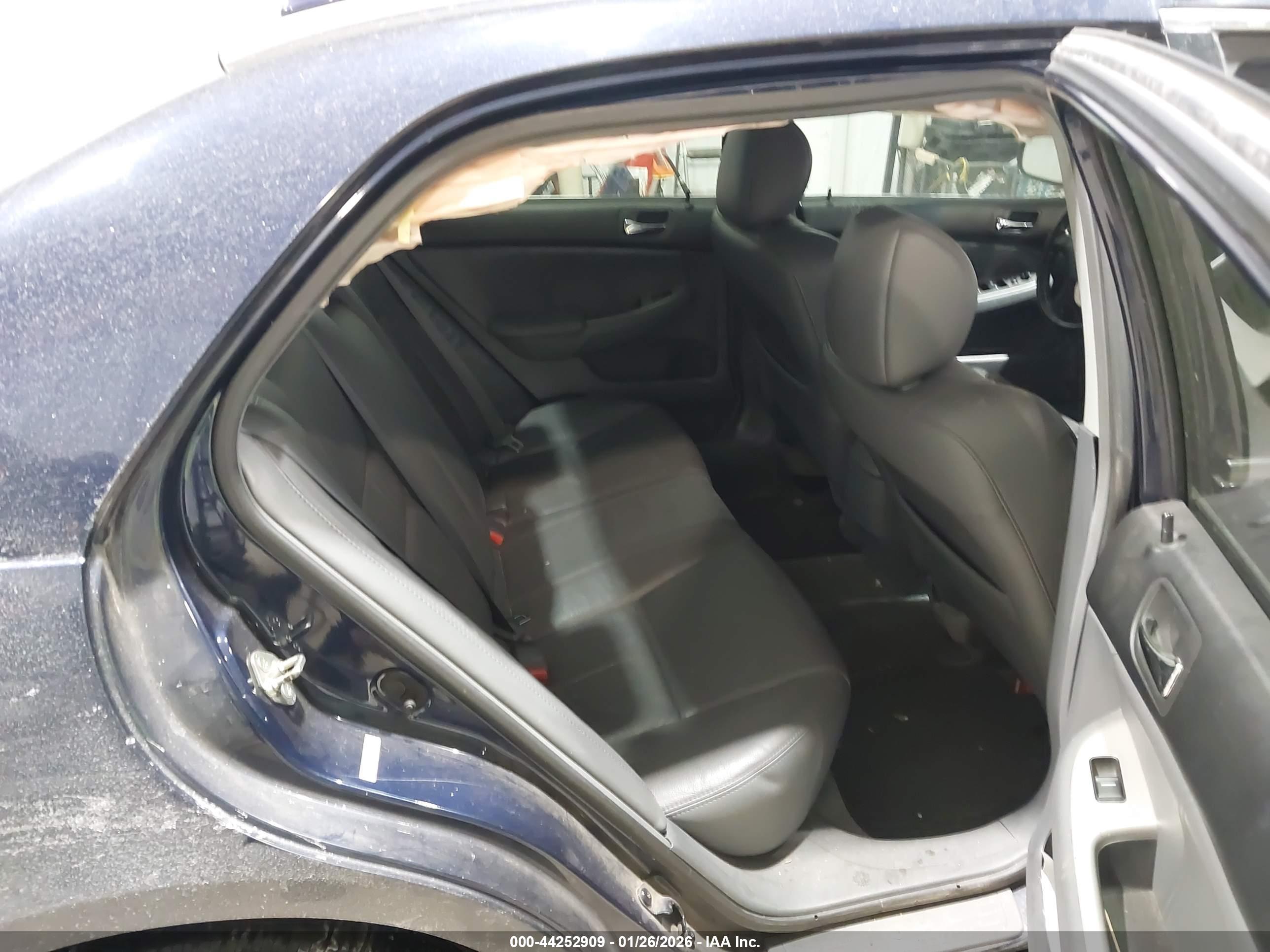 HONDA ACCORD image 8