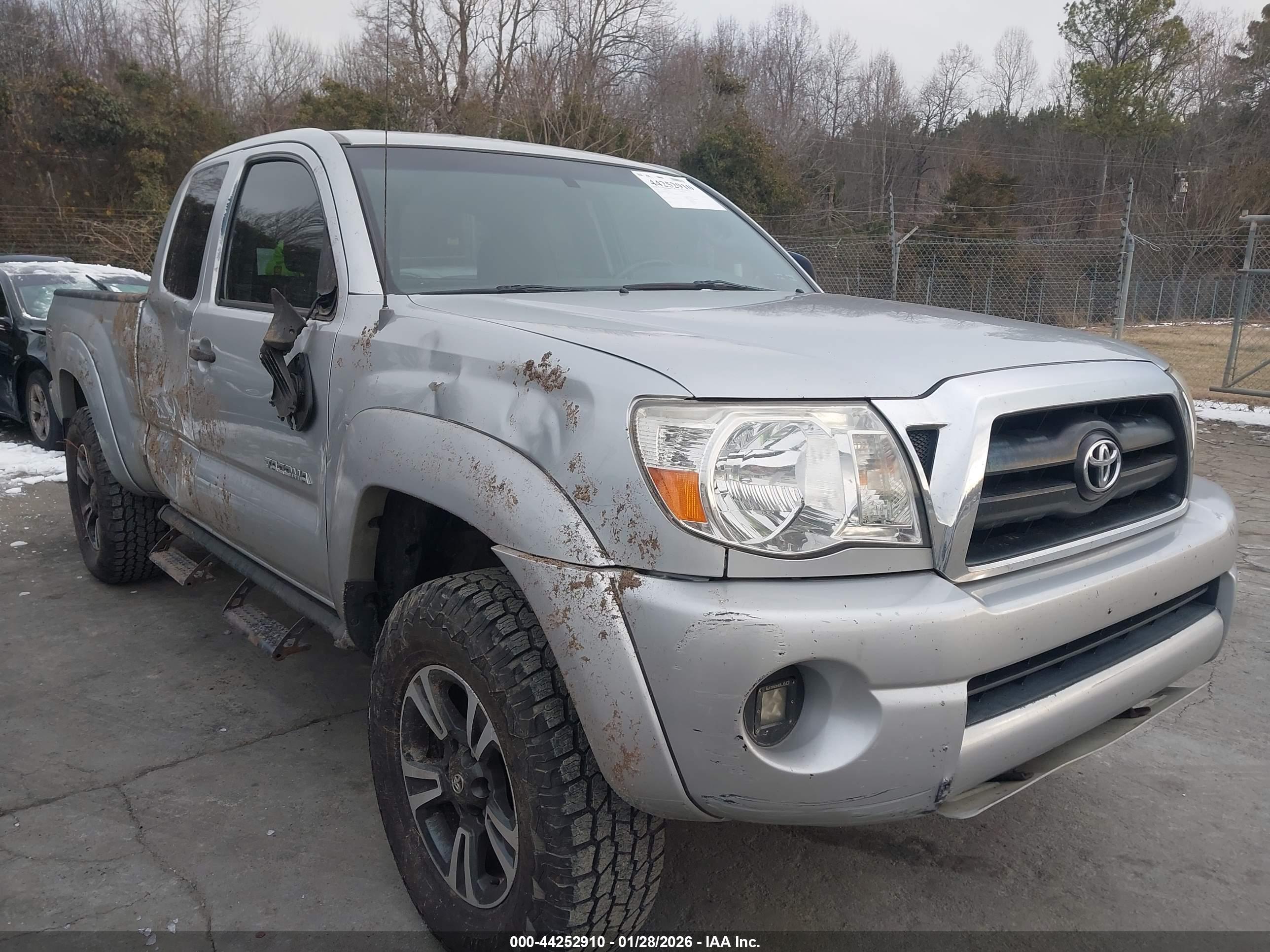 TOYOTA TACOMA image 6