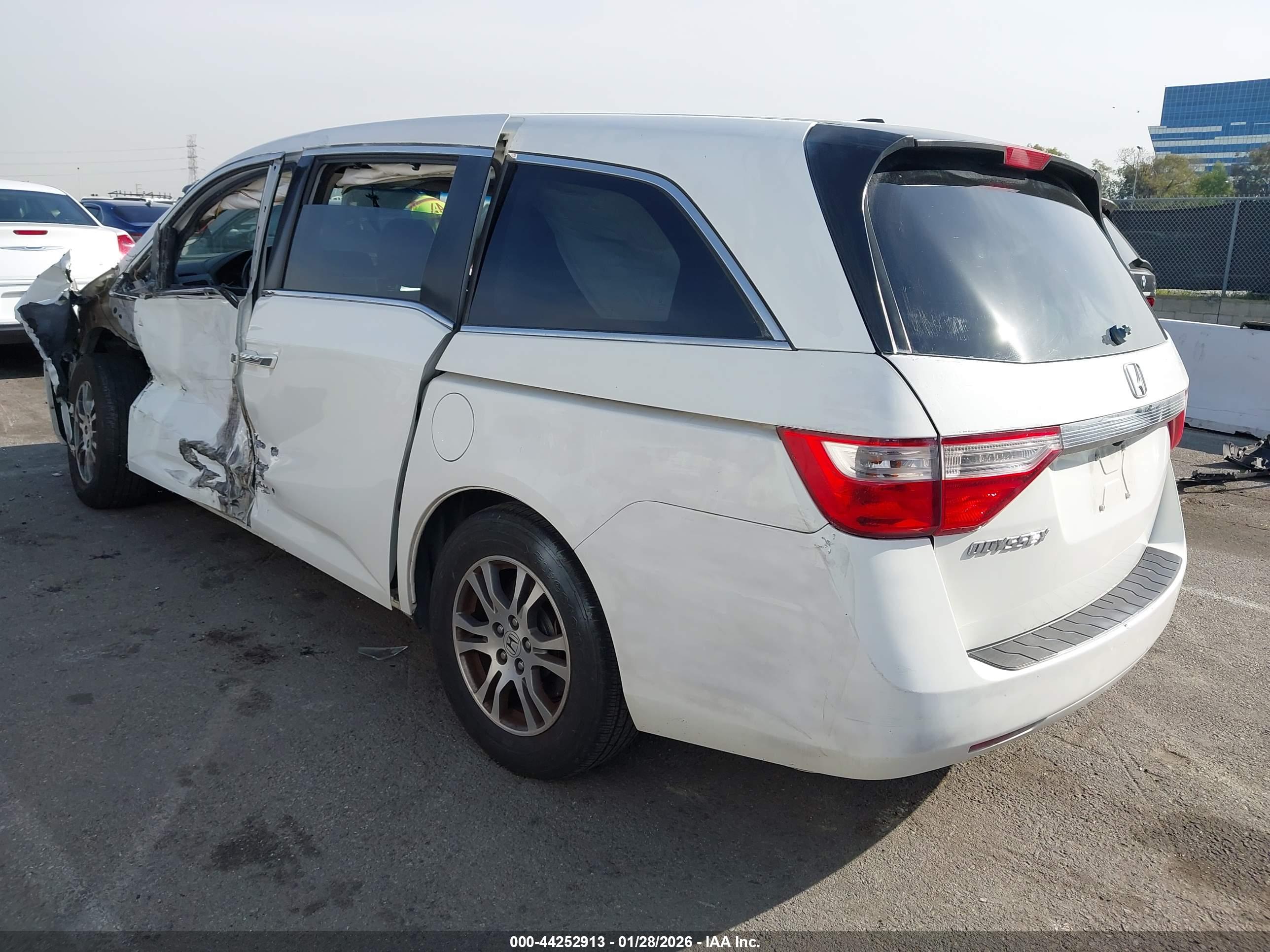 HONDA ODYSSEY image 3