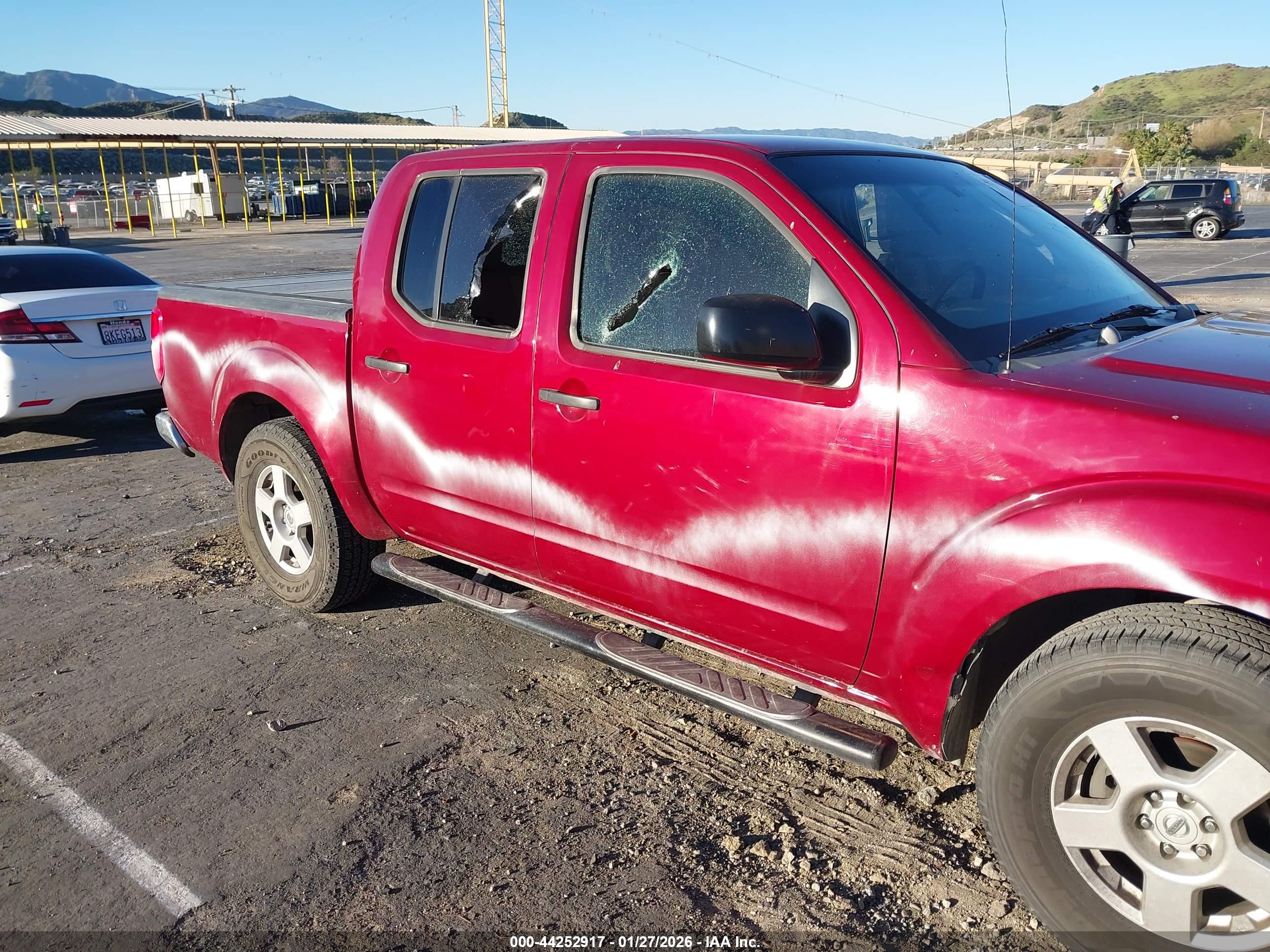 NISSAN FRONTIER image 6