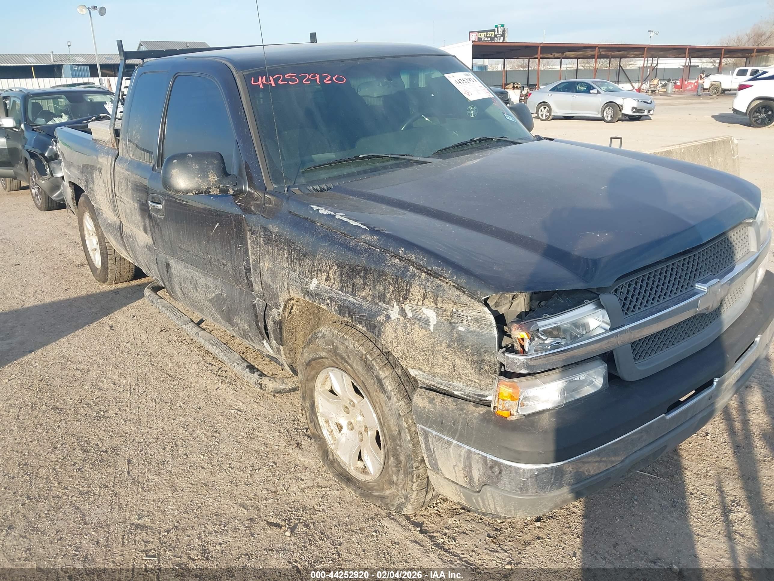 CHEVROLET SILVERADO image 6