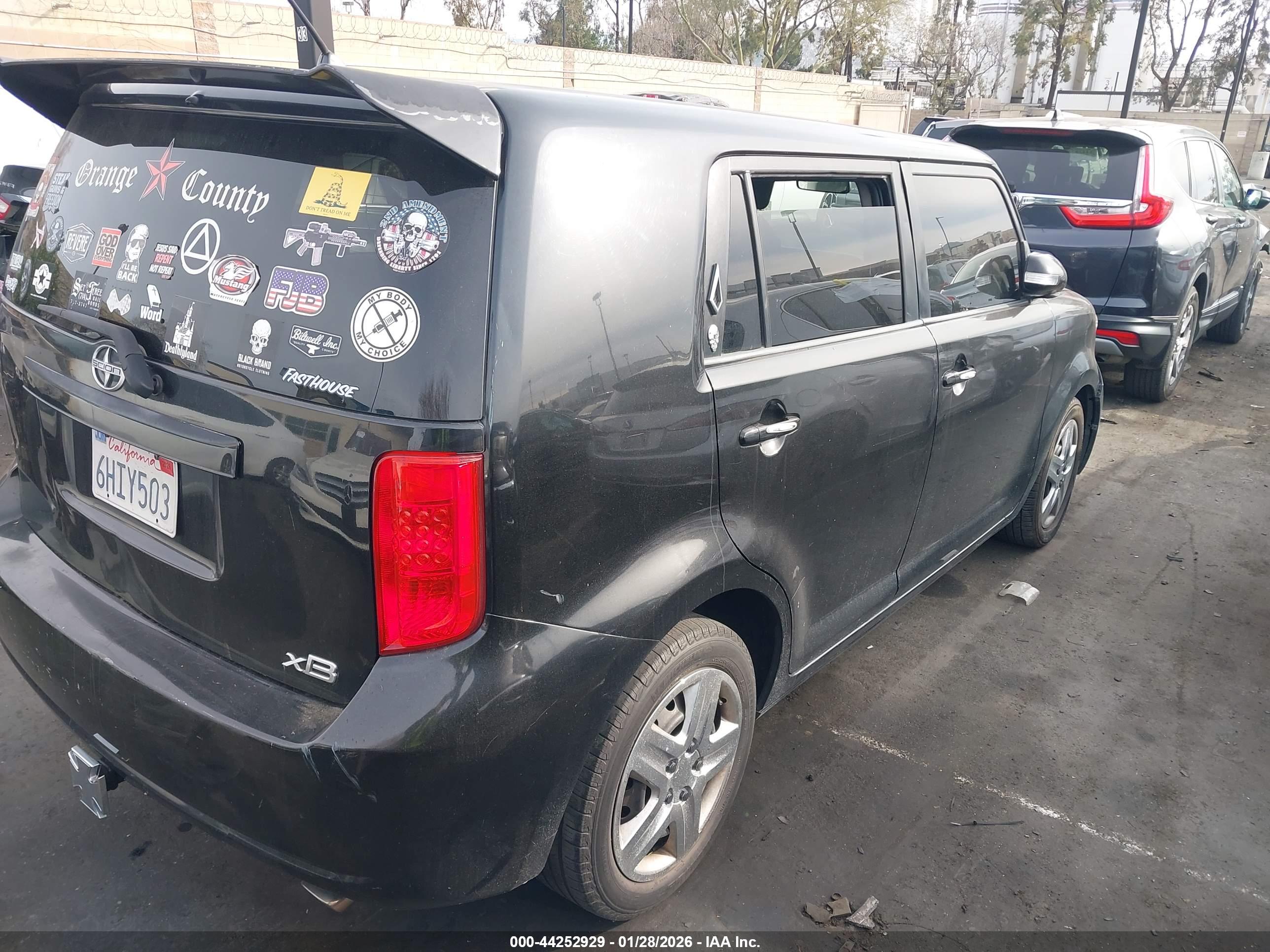 SCION XB image 4