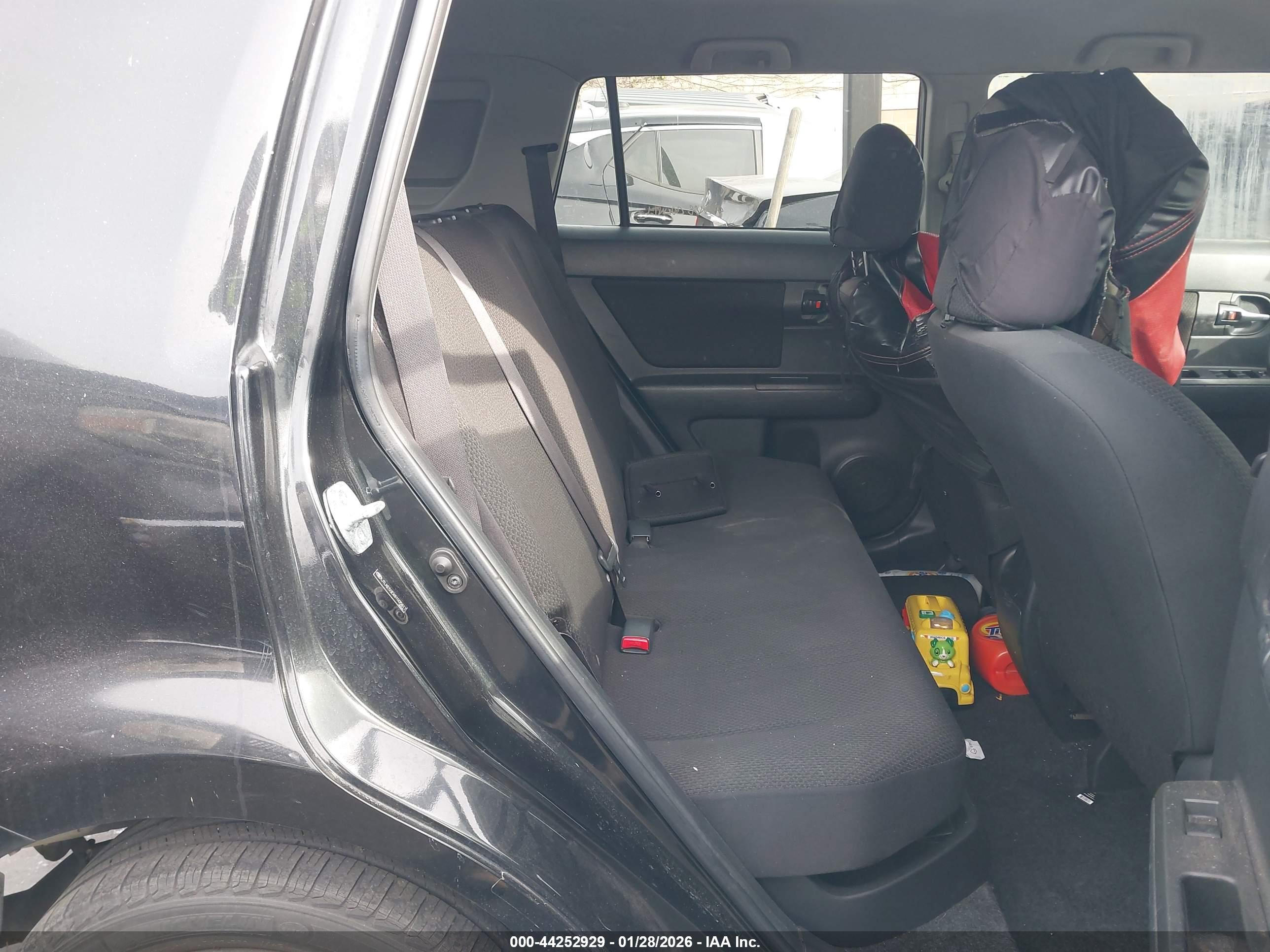 SCION XB image 8