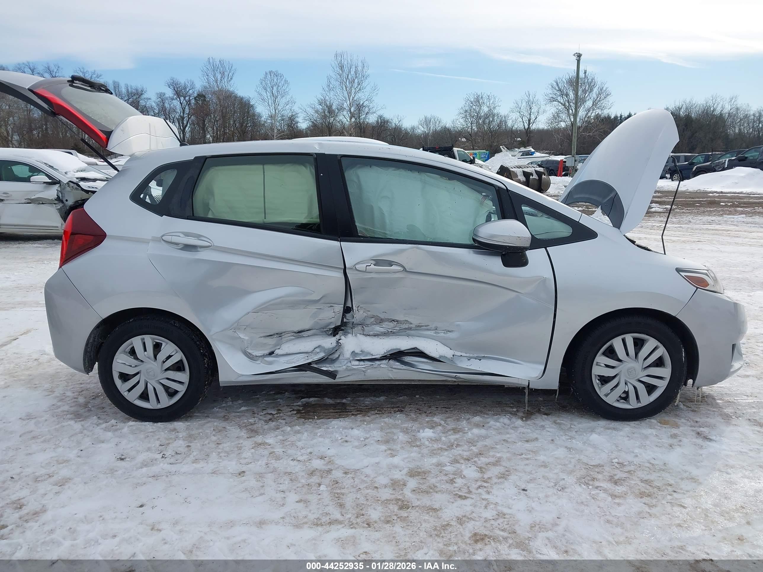HONDA FIT image 6