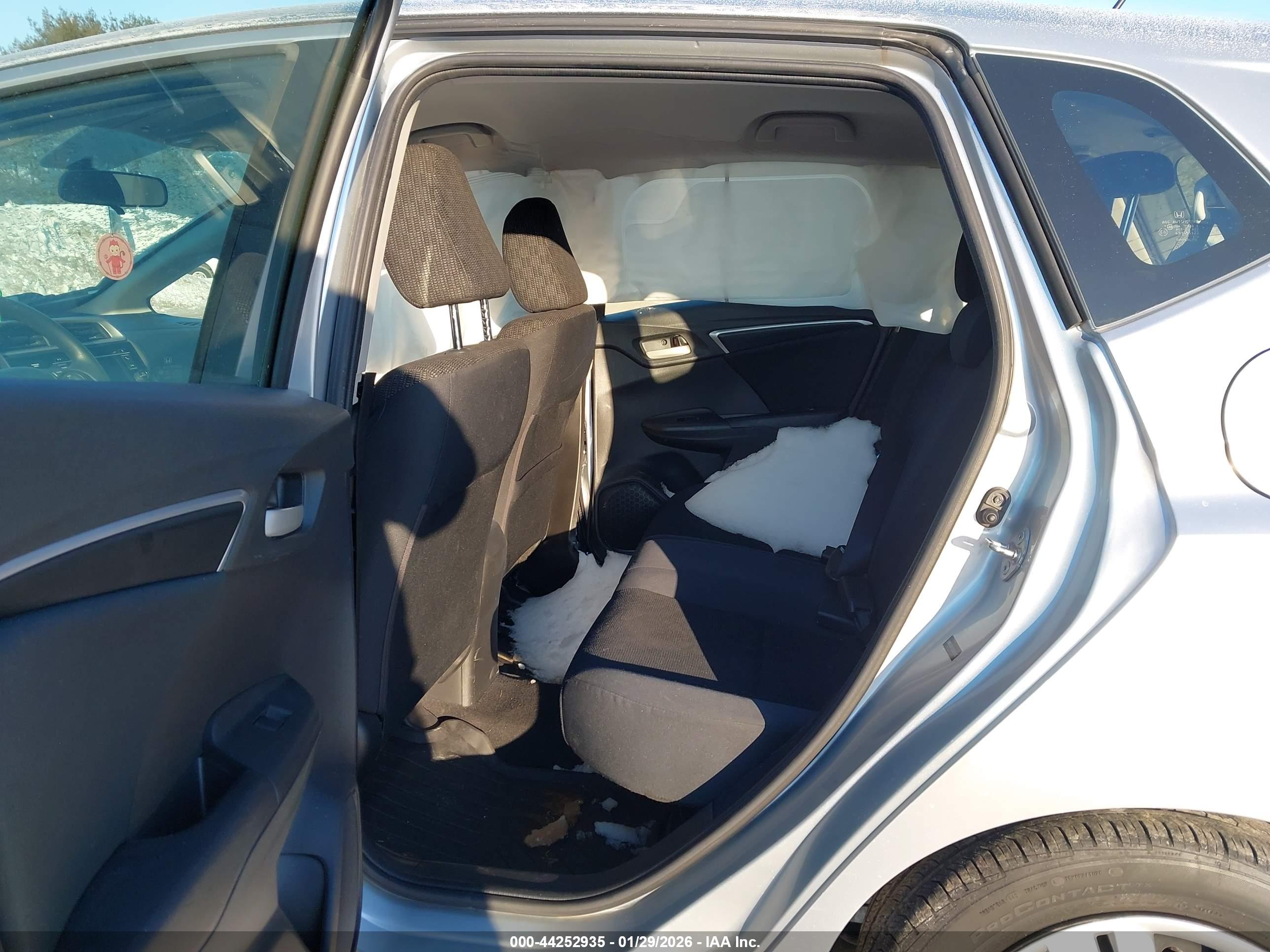 HONDA FIT image 8