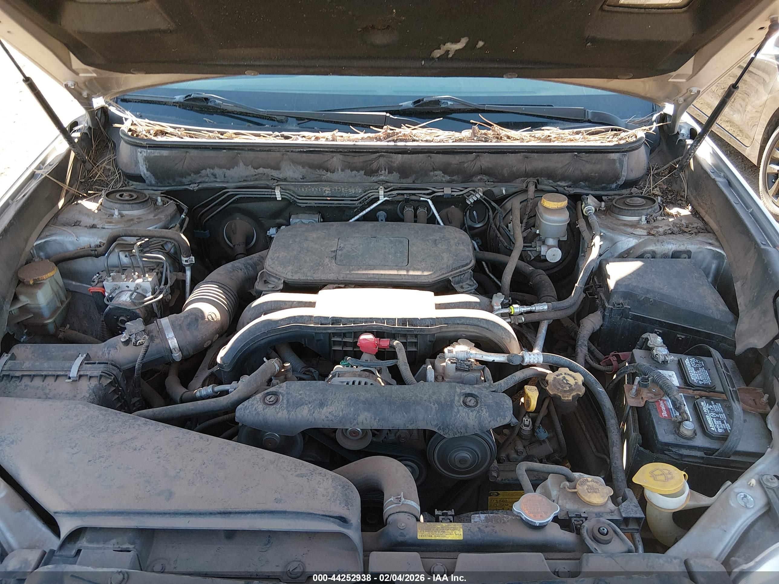 SUBARU OUTBACK image 10