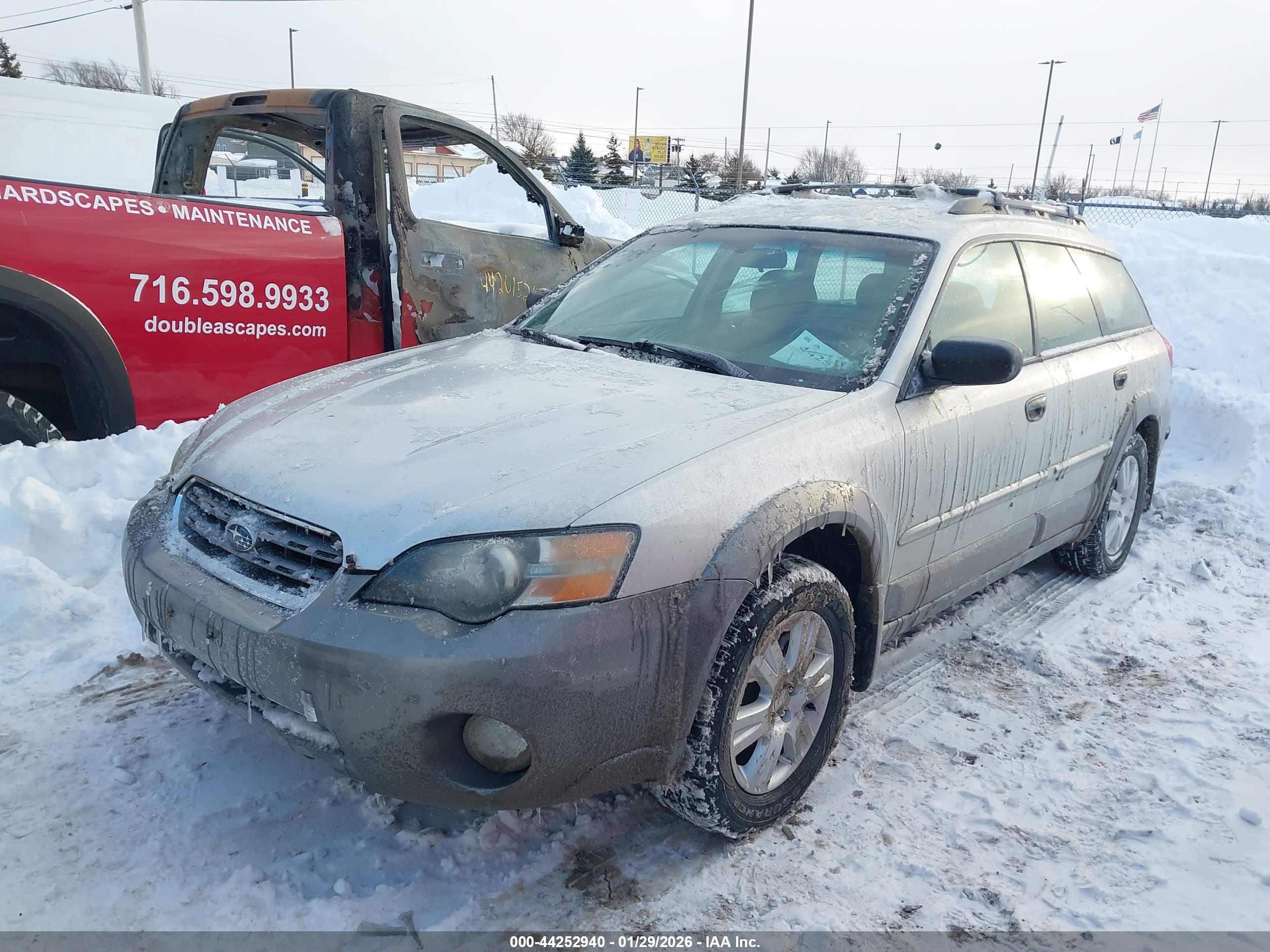 SUBARU OUTBACK image 6