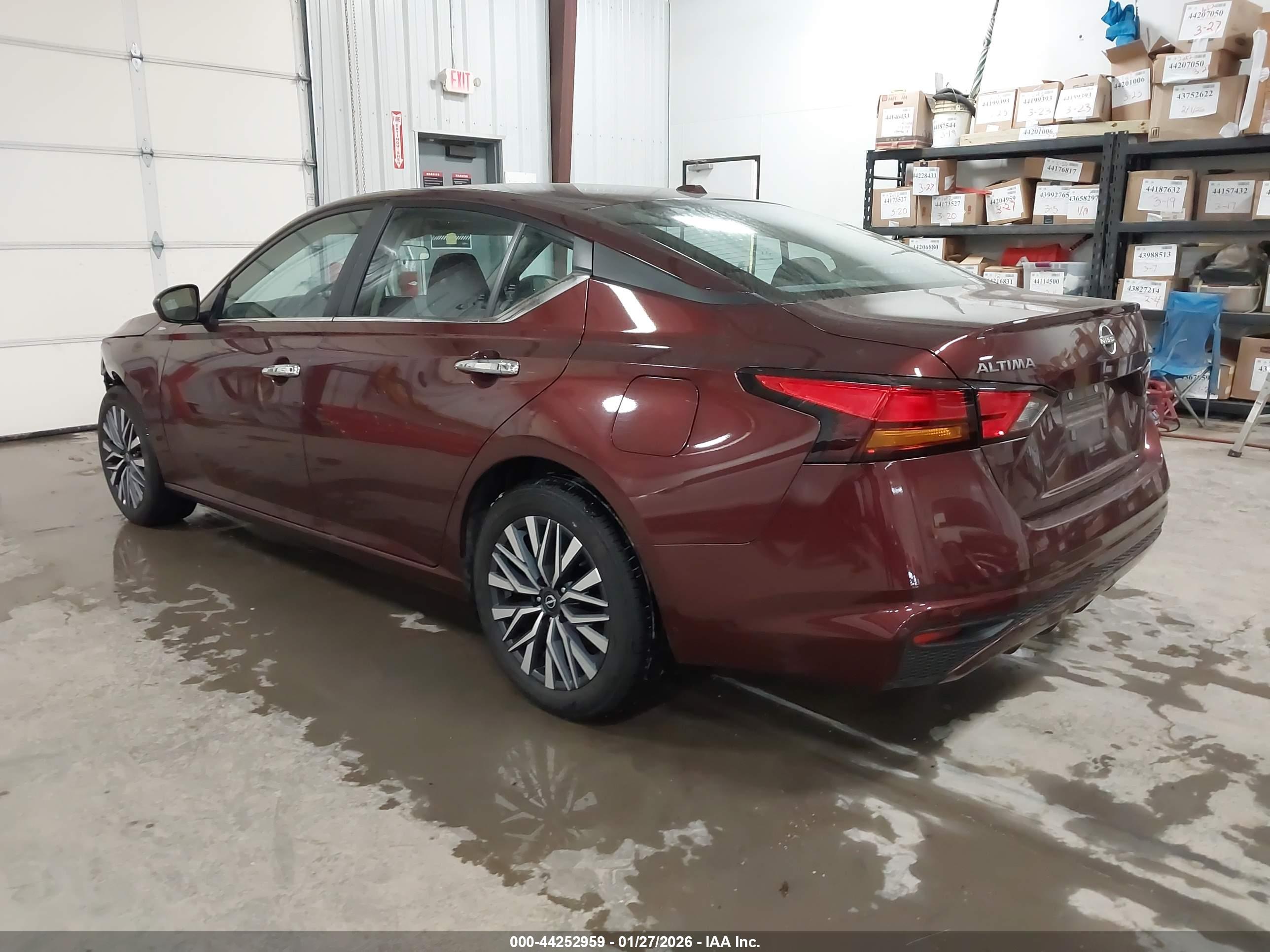 NISSAN ALTIMA image 3