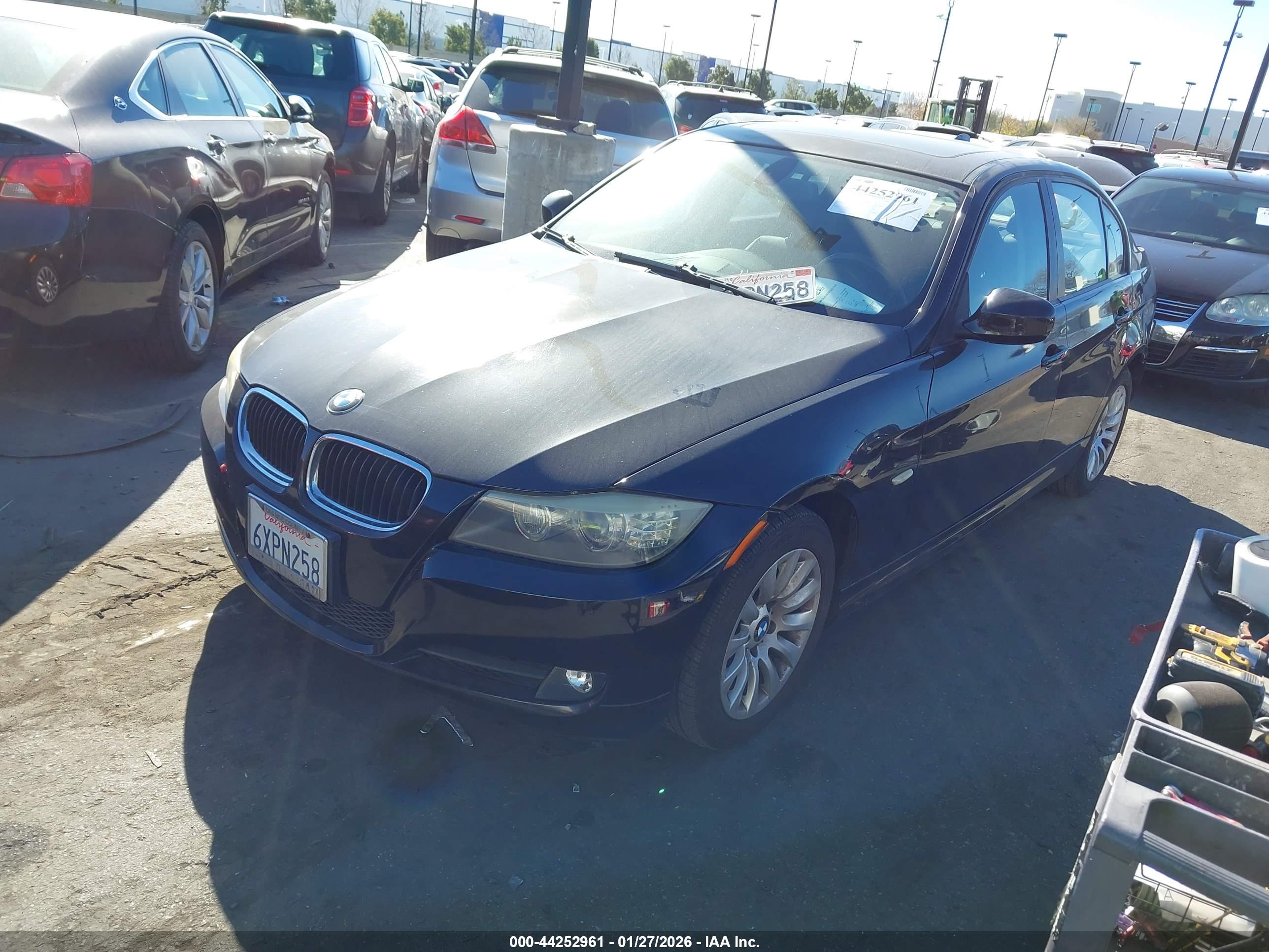 BMW 328I image 2