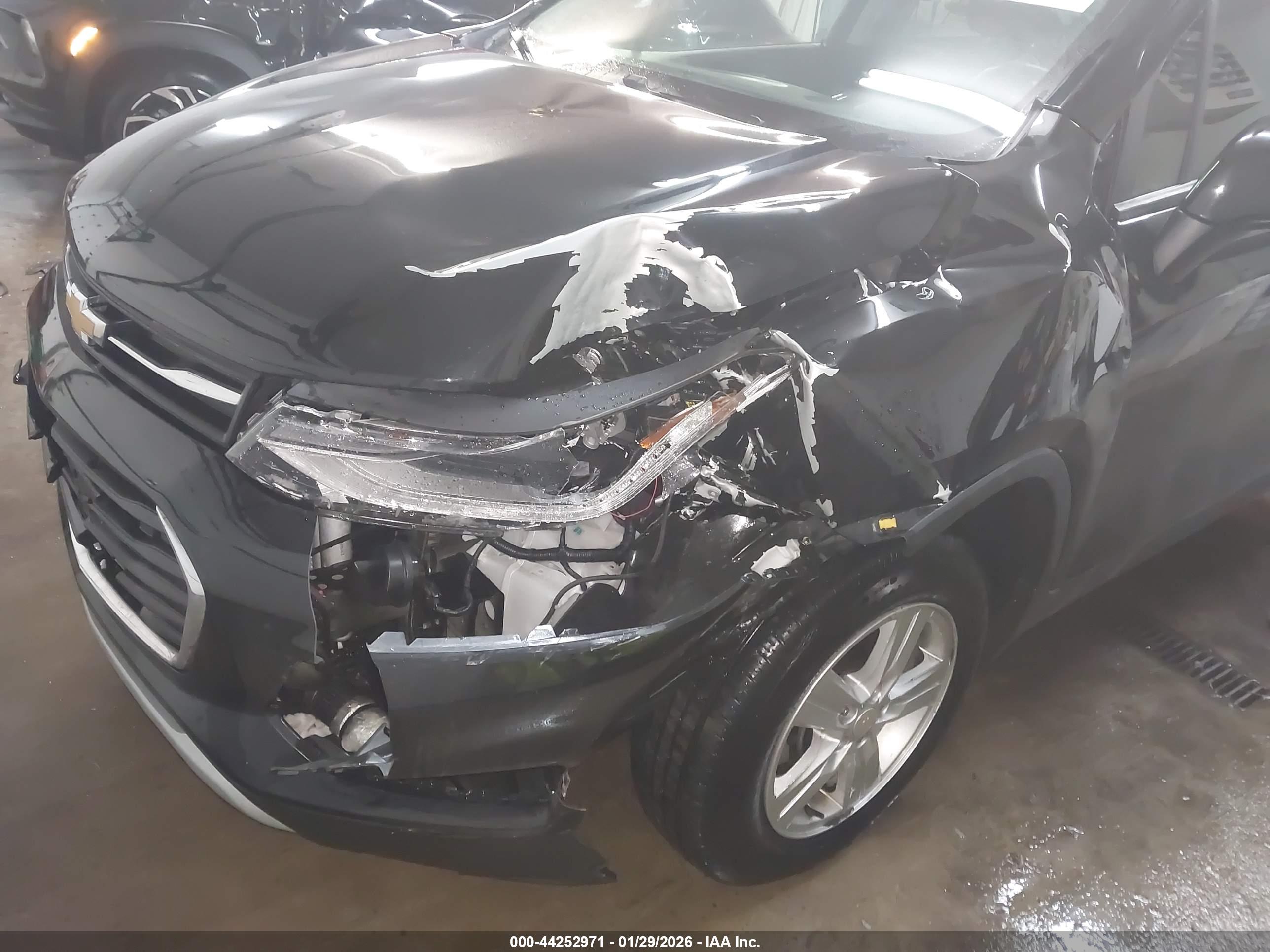 CHEVROLET TRAX image 6