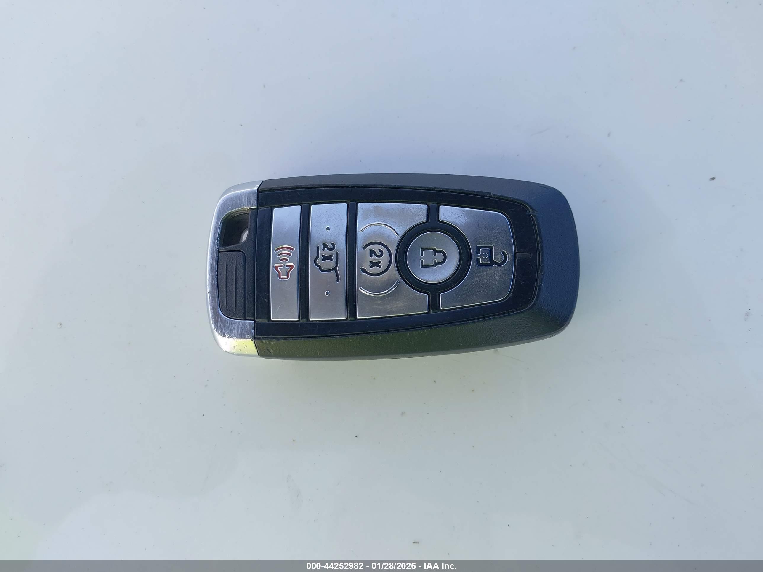 FORD ESCAPE image 11