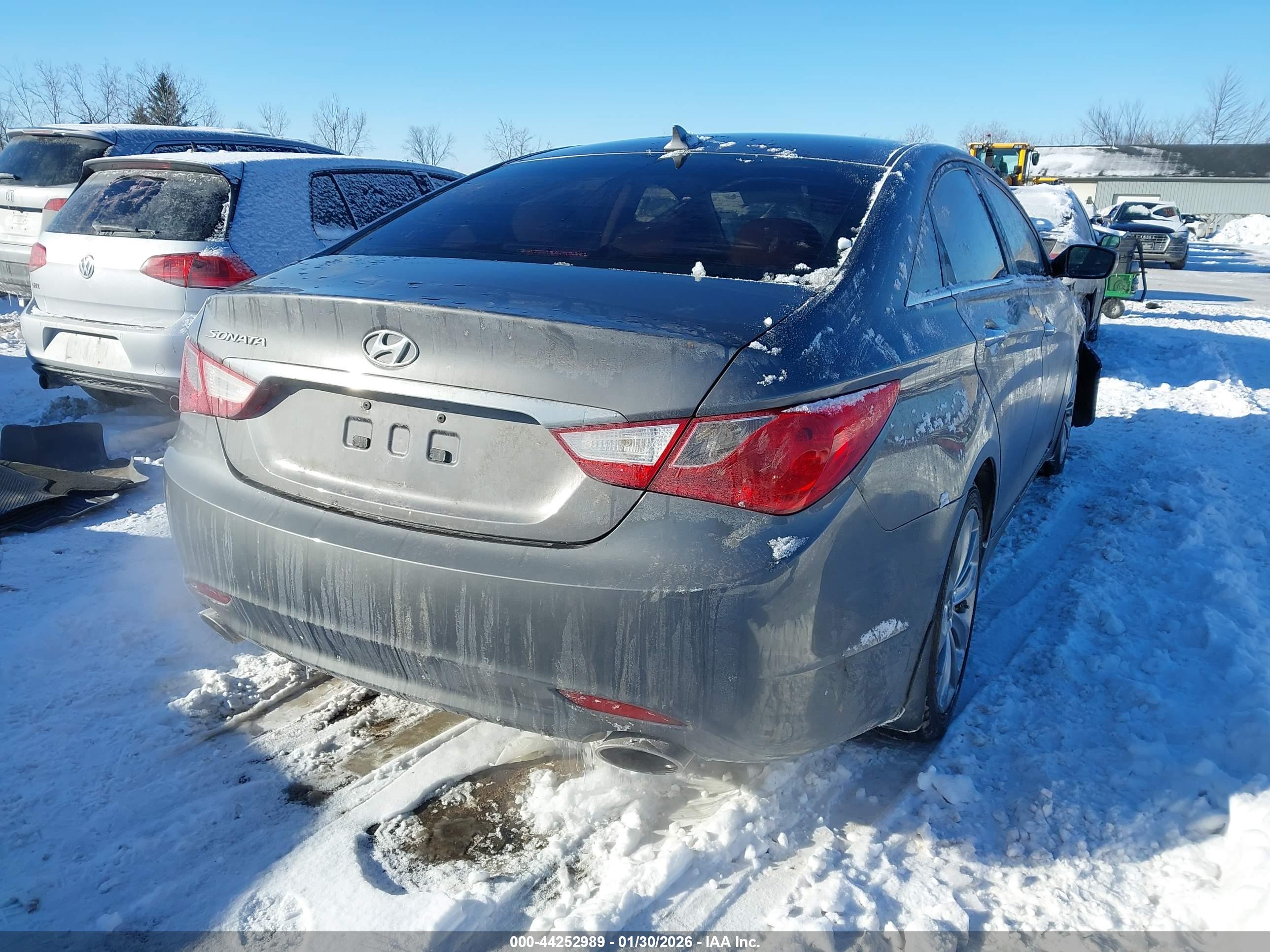HYUNDAI SONATA image 4