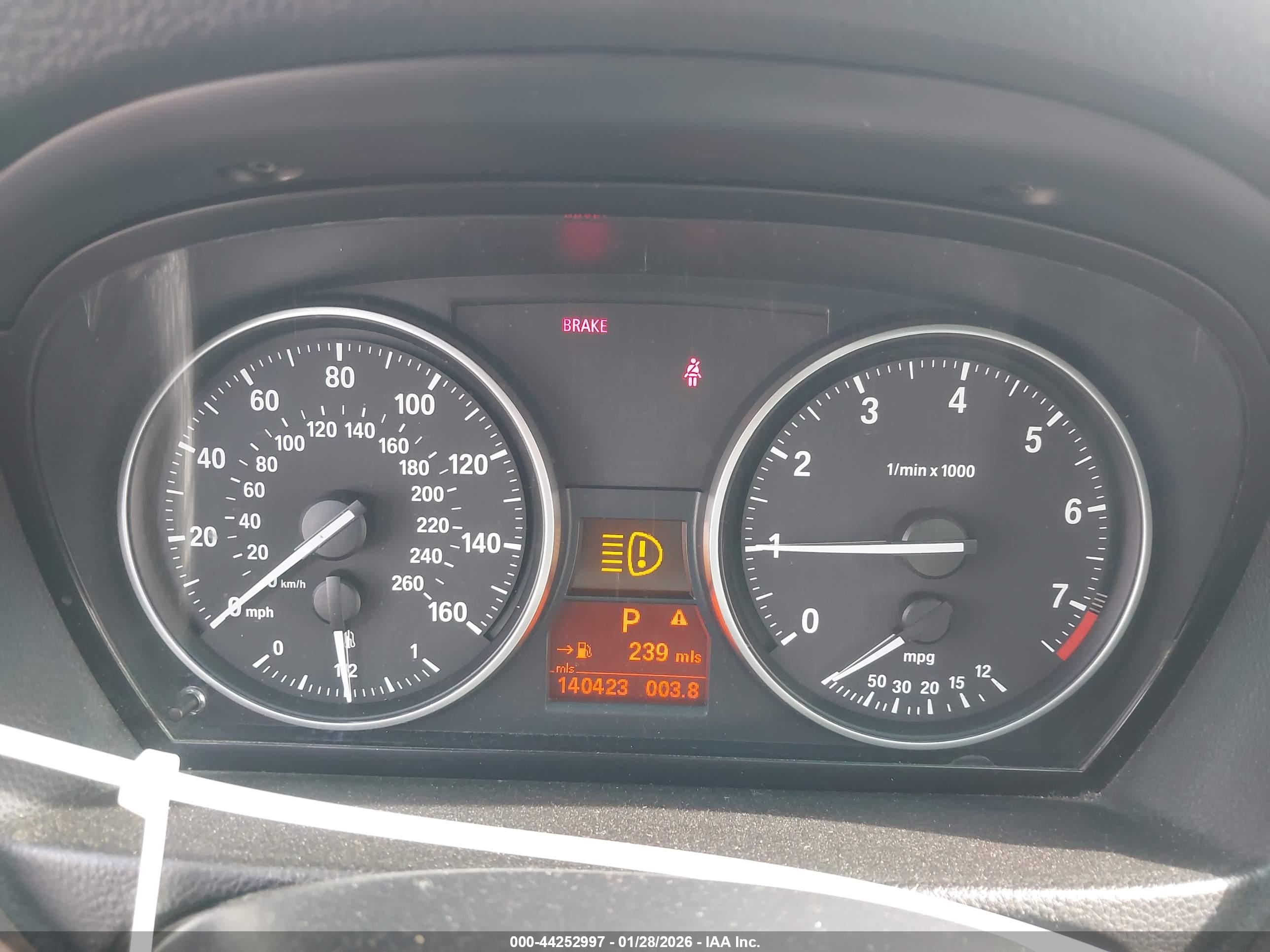 BMW 328I image 7