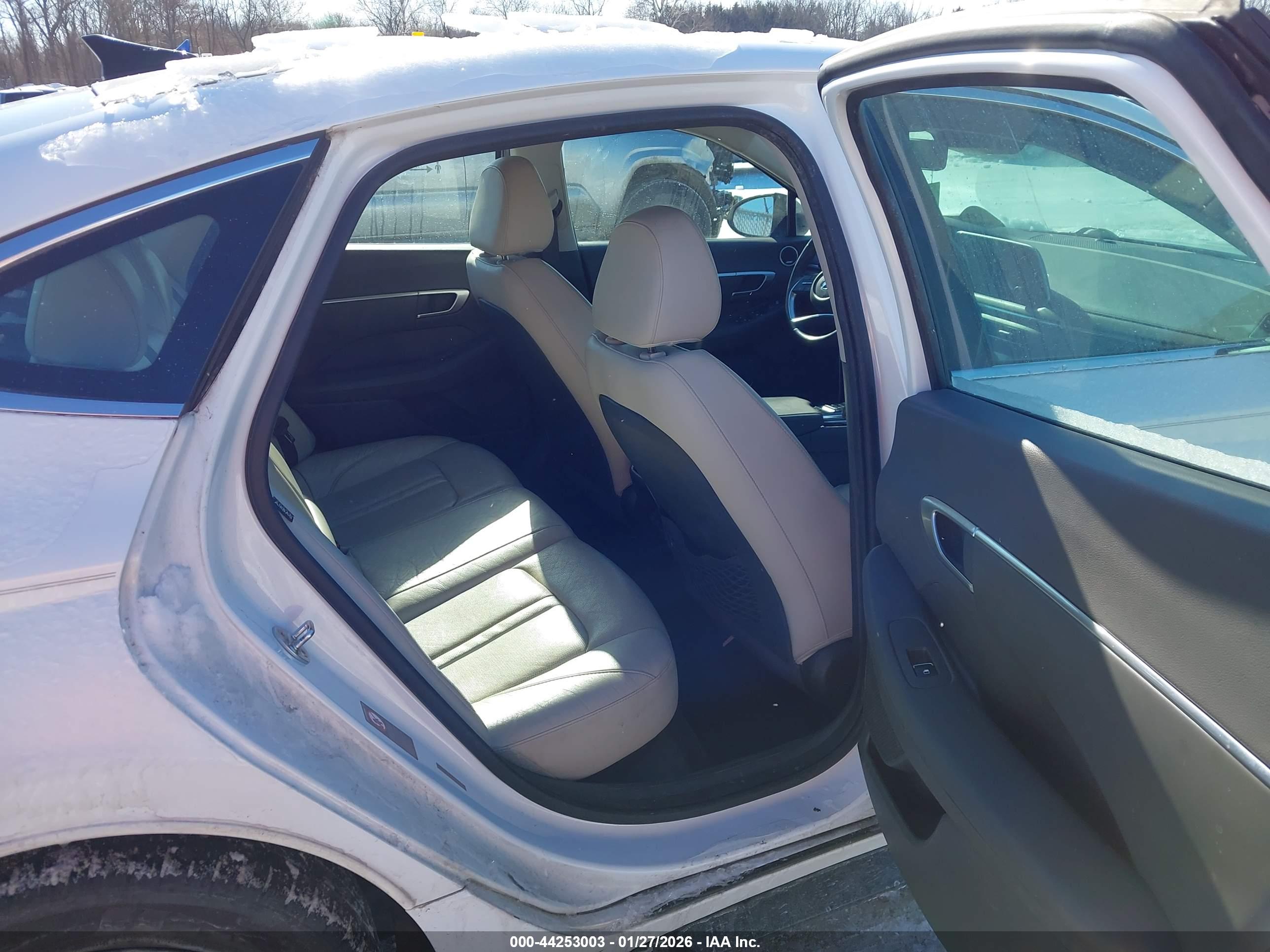 HYUNDAI SONATA image 8