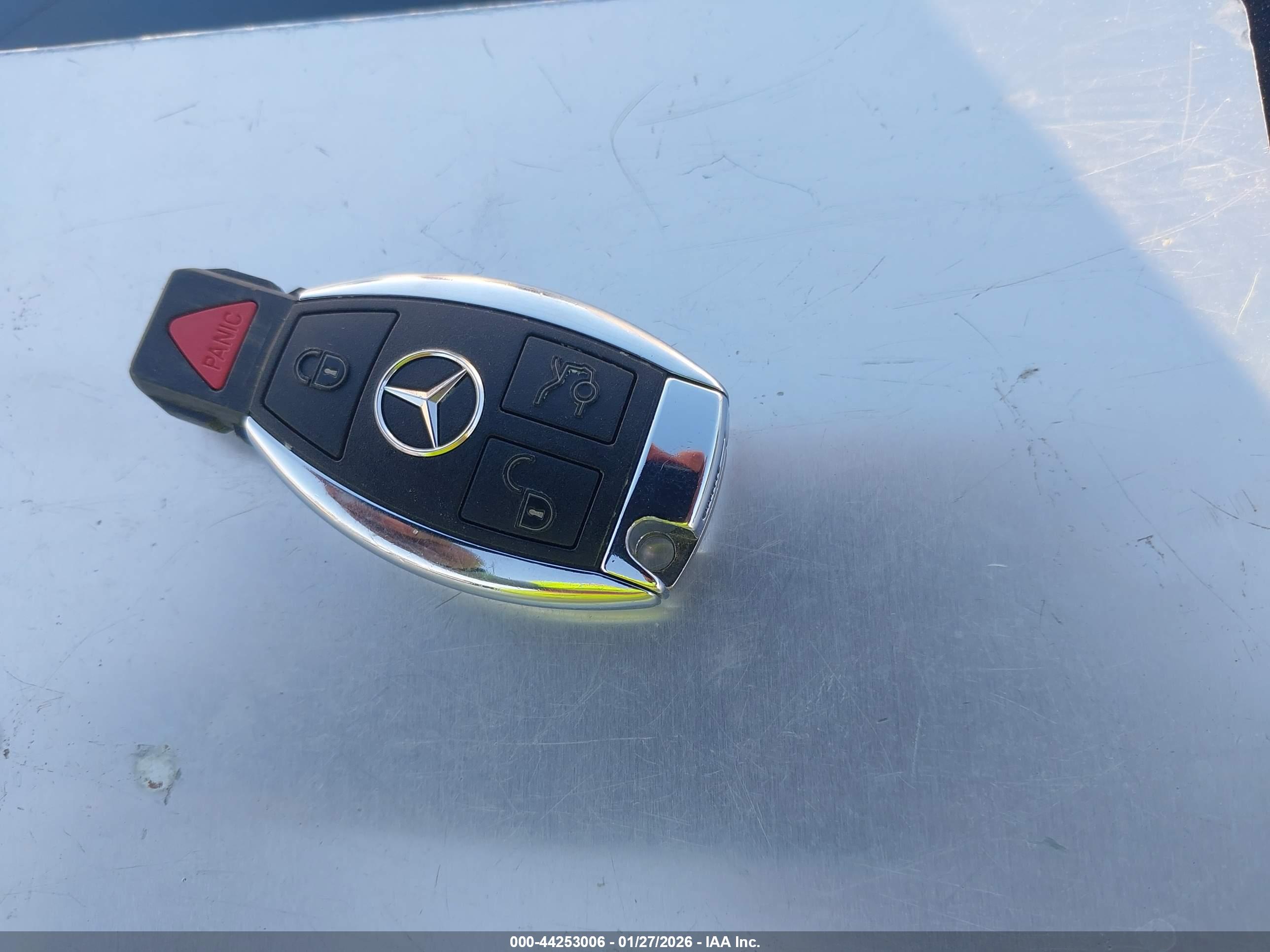 MERCEDES-BENZ C image 11