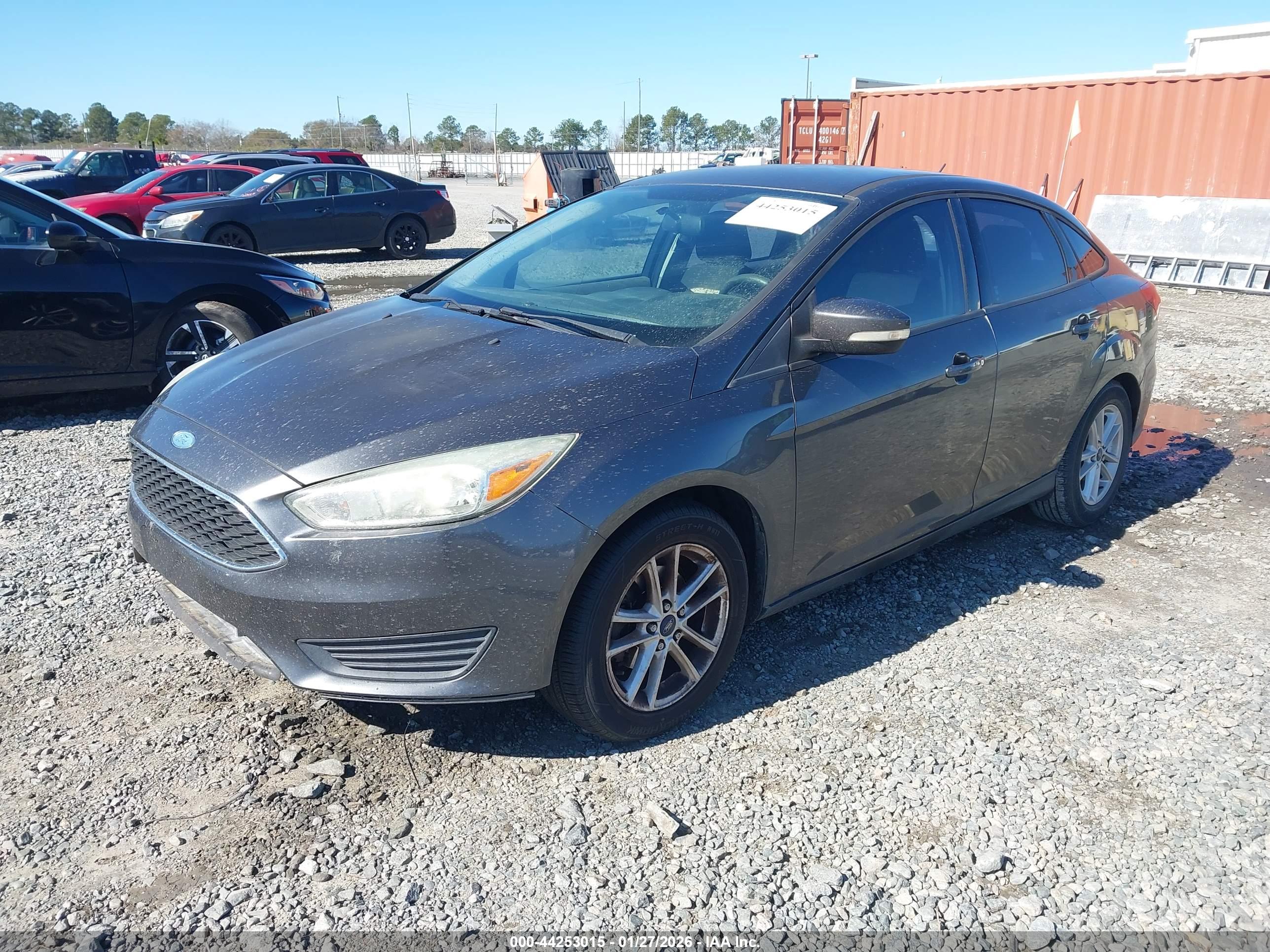 FORD FOCUS image 2