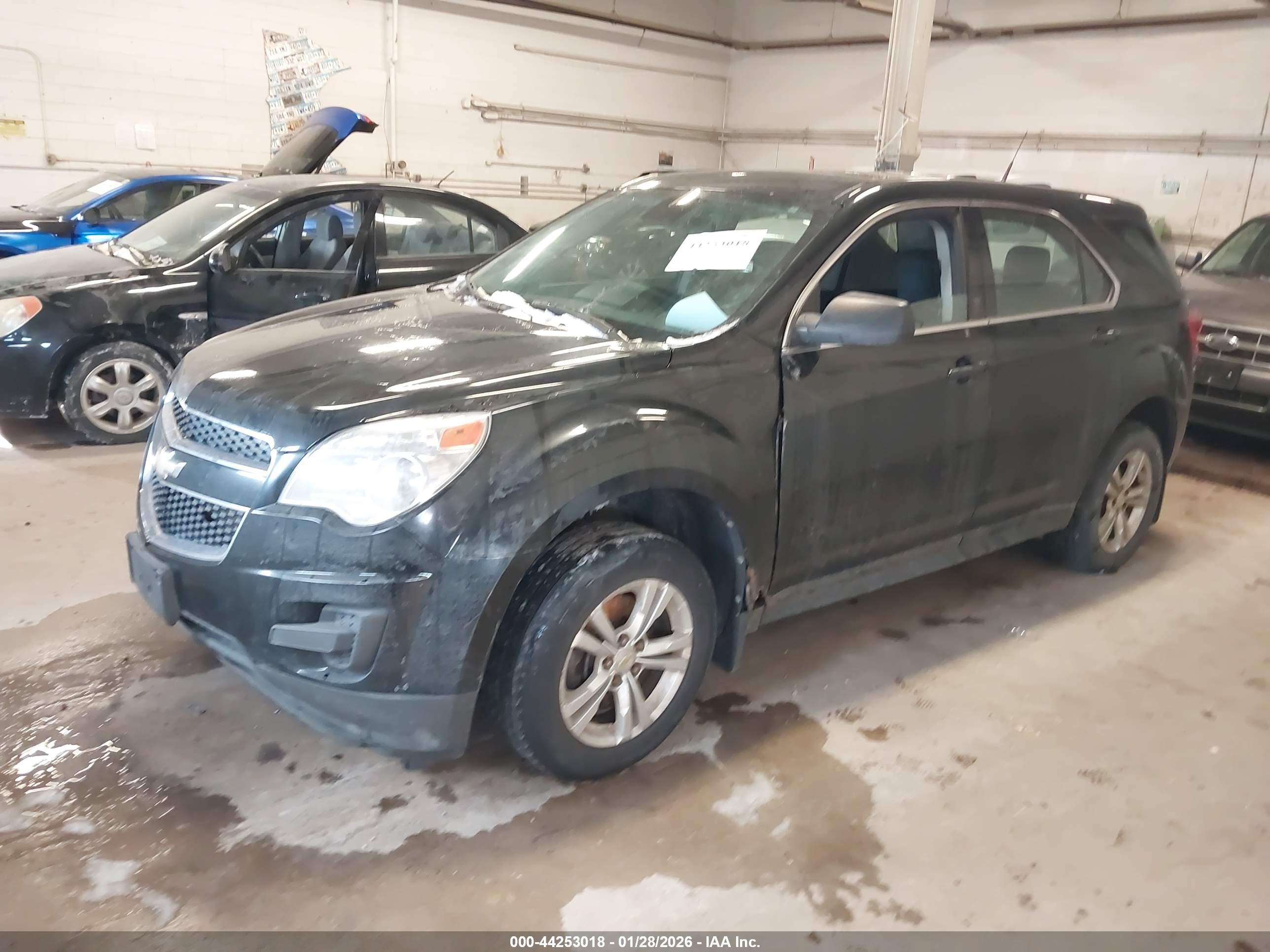 CHEVROLET EQUINOX image 2