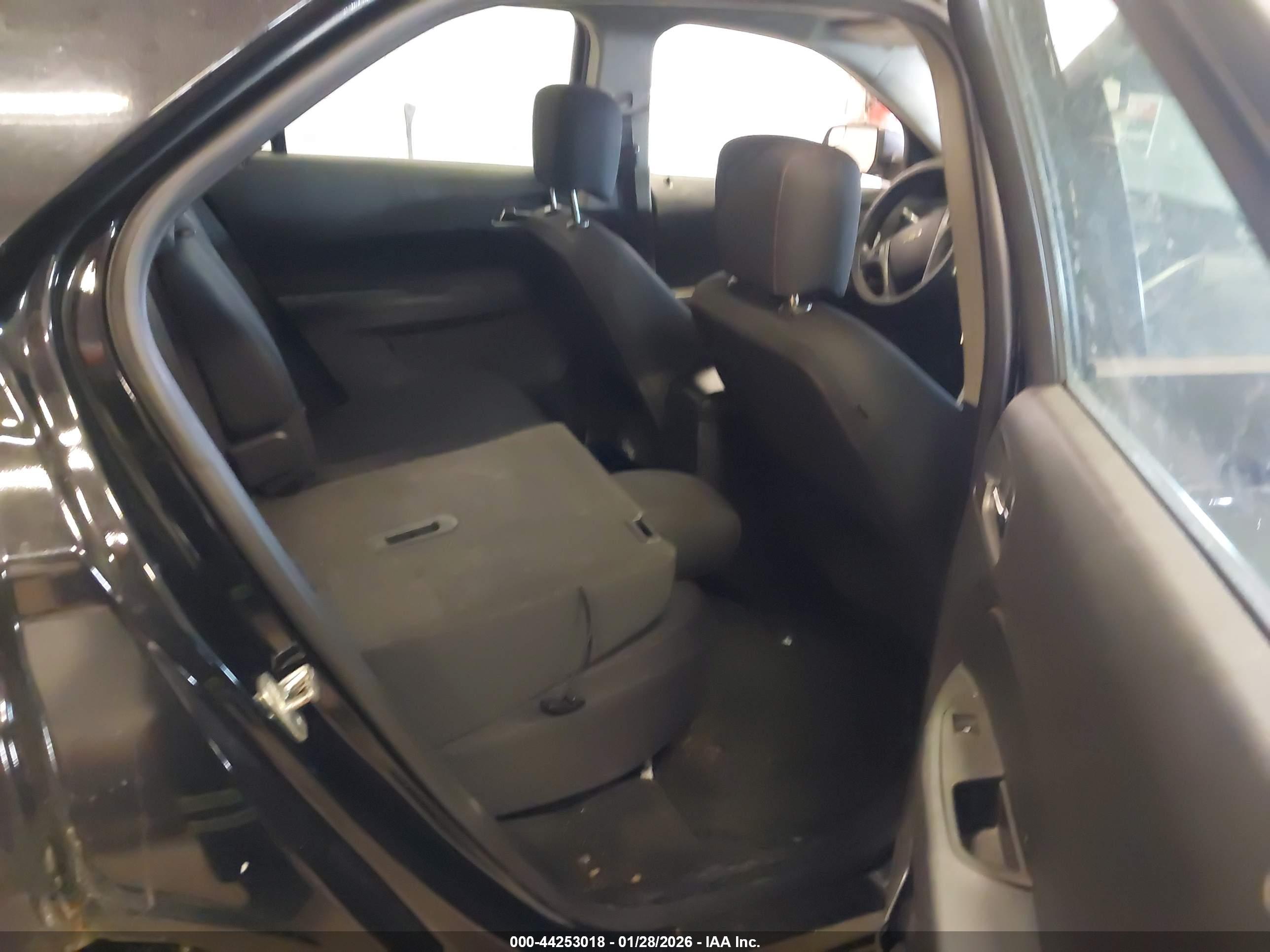 CHEVROLET EQUINOX image 8