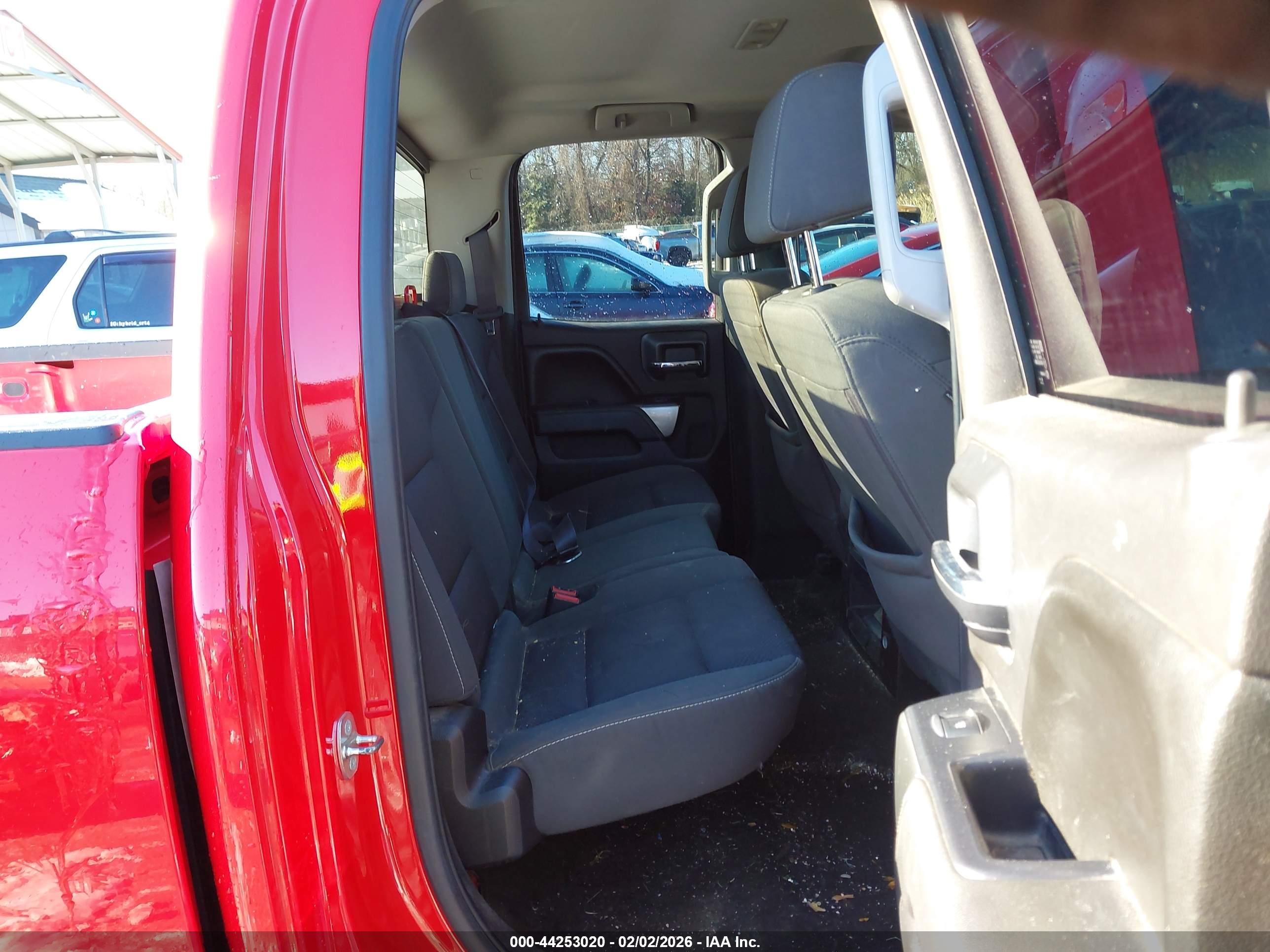 CHEVROLET SILVERADO image 8