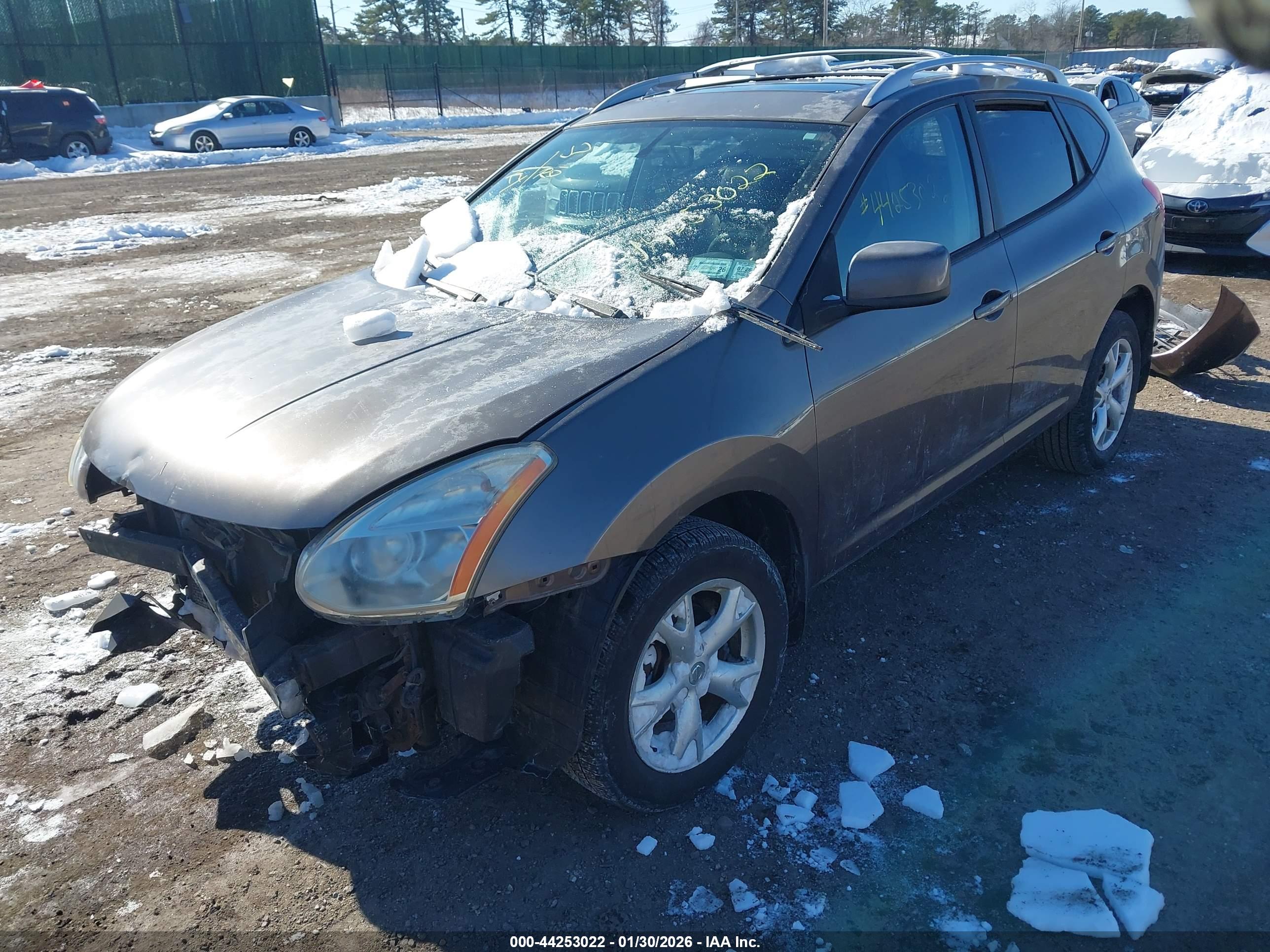 NISSAN ROGUE image 2