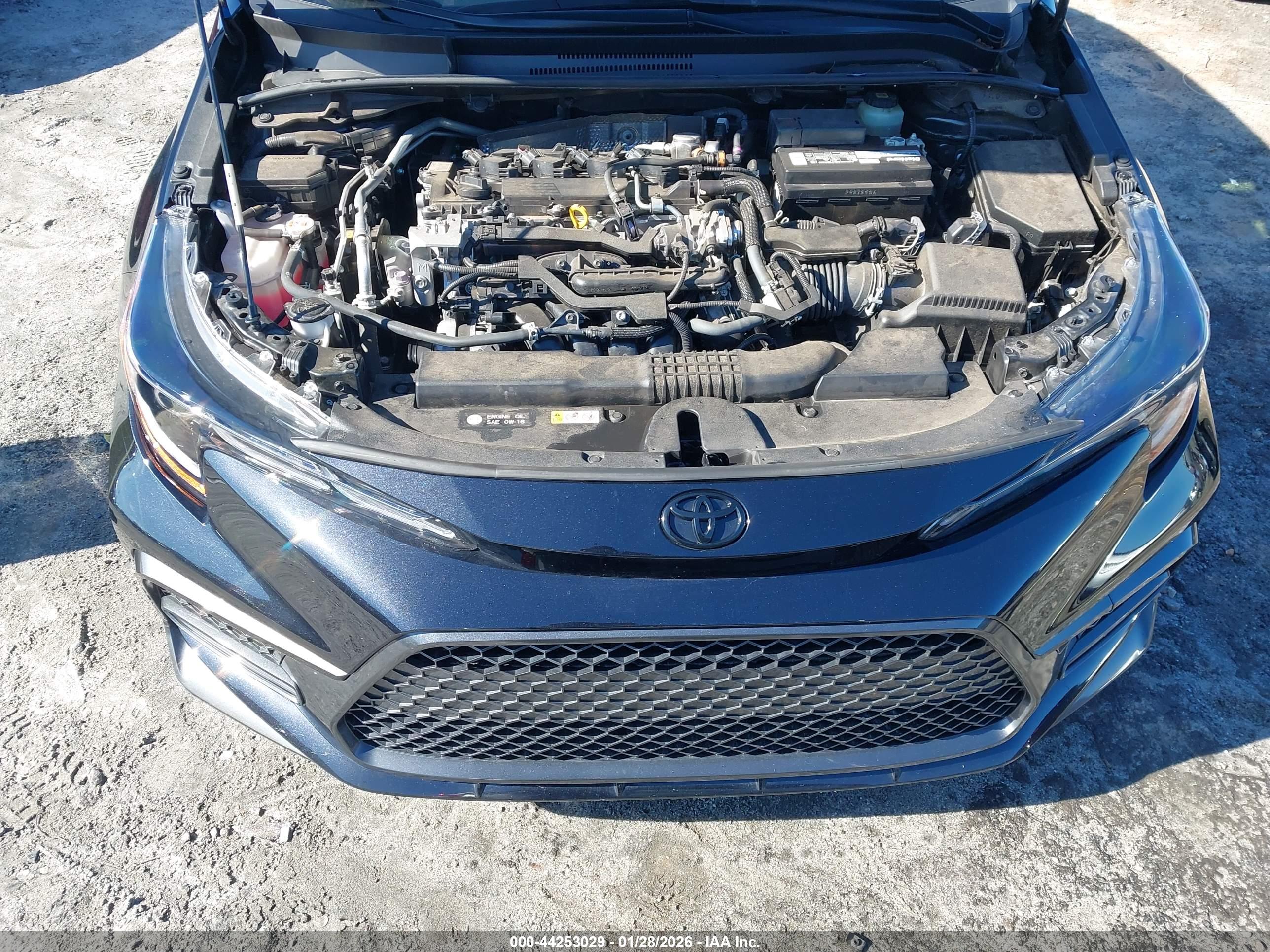 TOYOTA COROLLA image 10