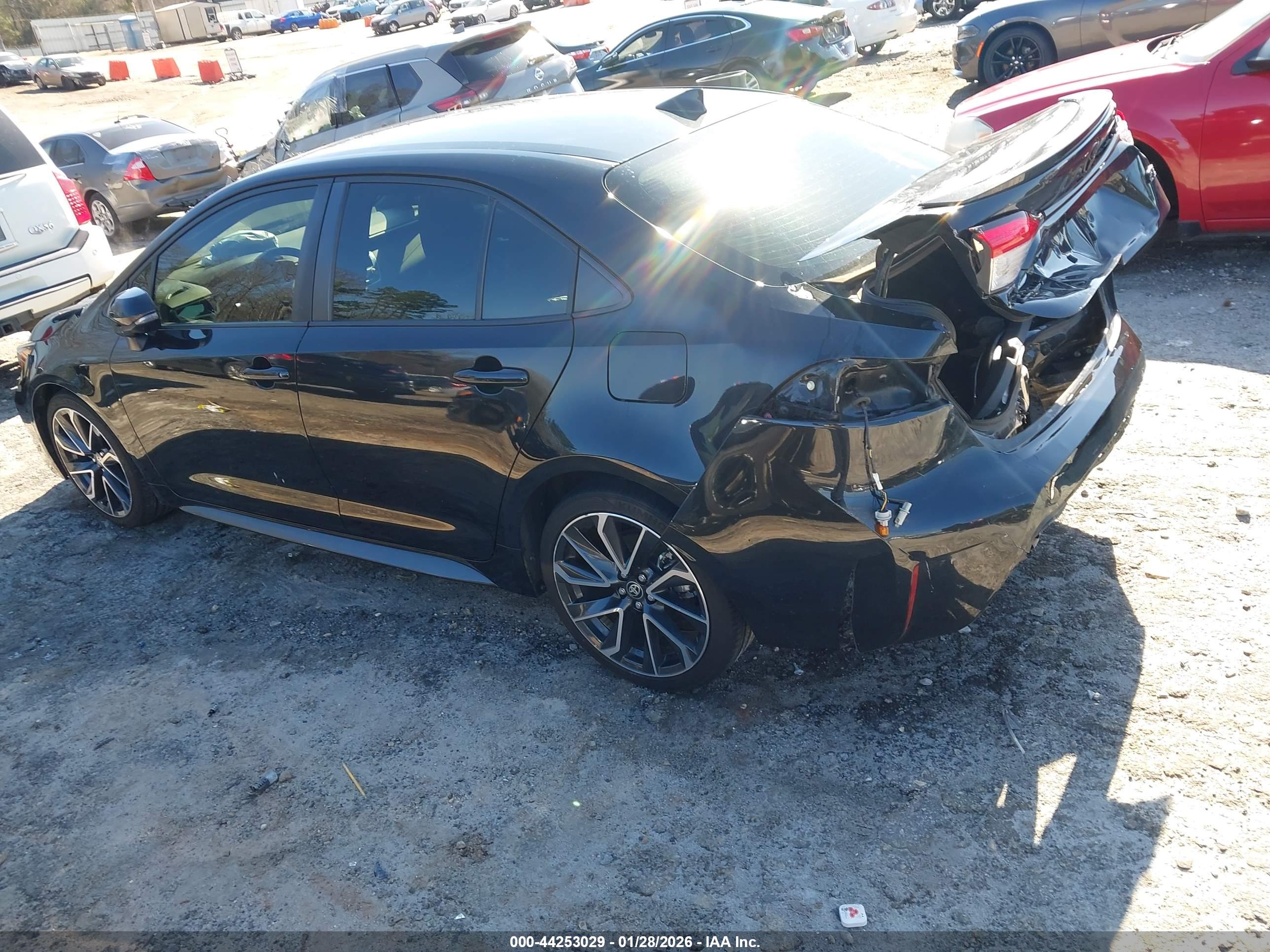 TOYOTA COROLLA image 3