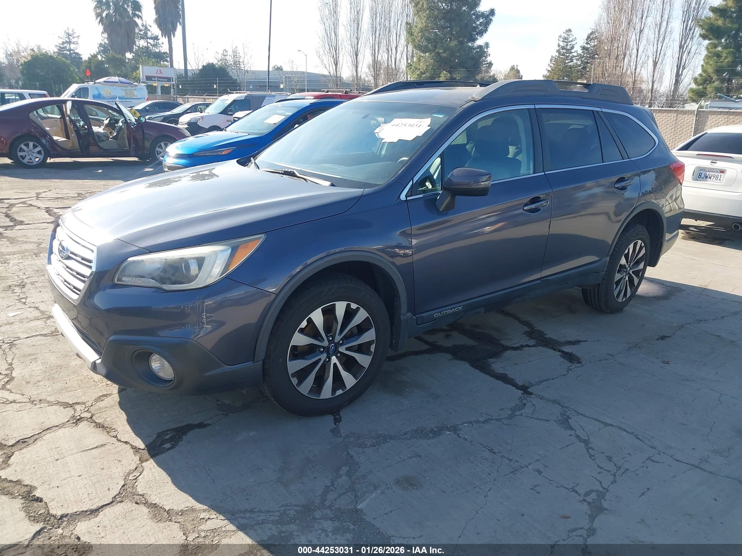 SUBARU OUTBACK image 2