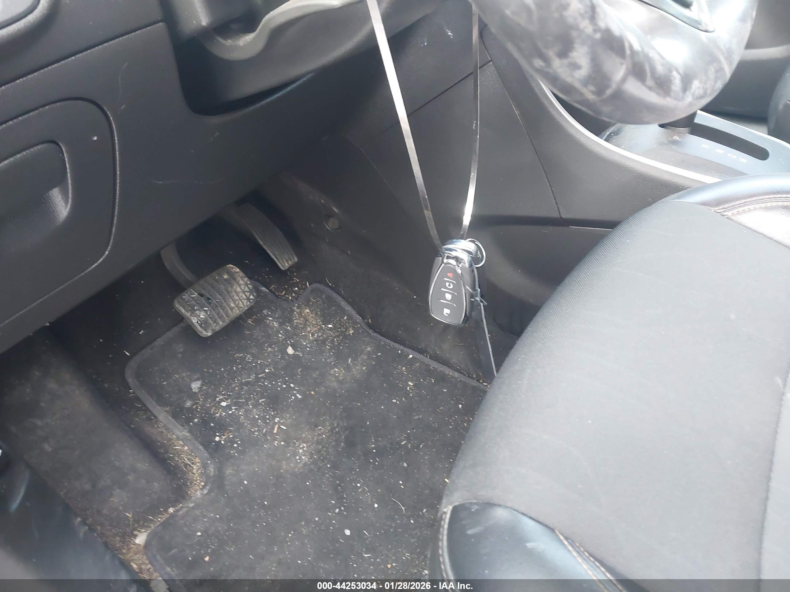 CHEVROLET TRAX image 11