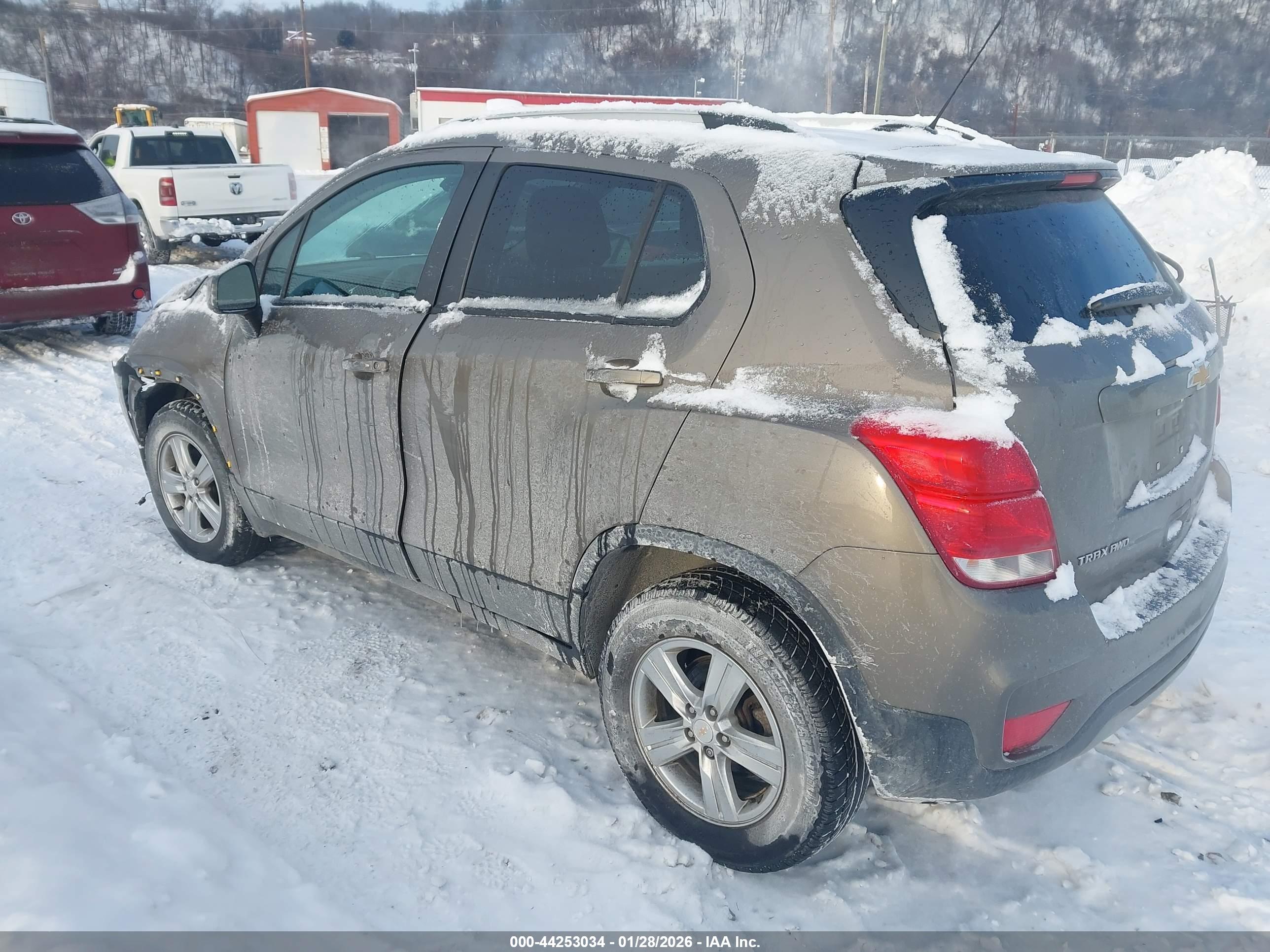 CHEVROLET TRAX image 3