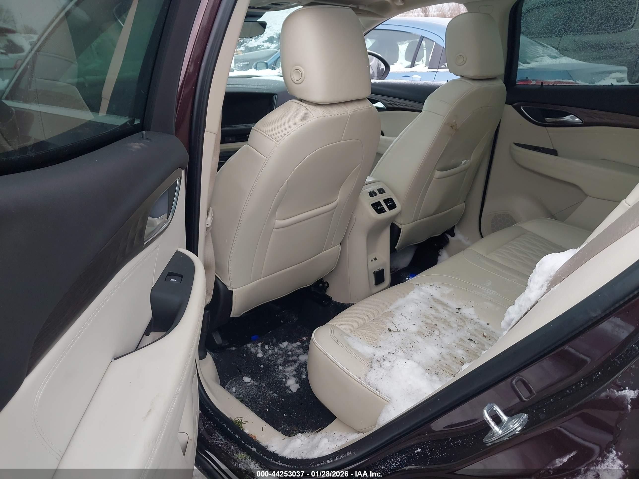 BUICK ENVISION image 8