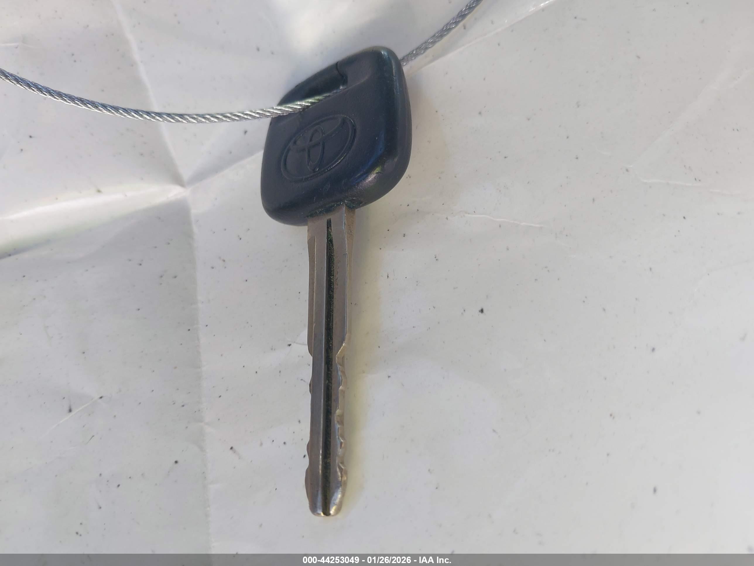 TOYOTA CAMRY image 11