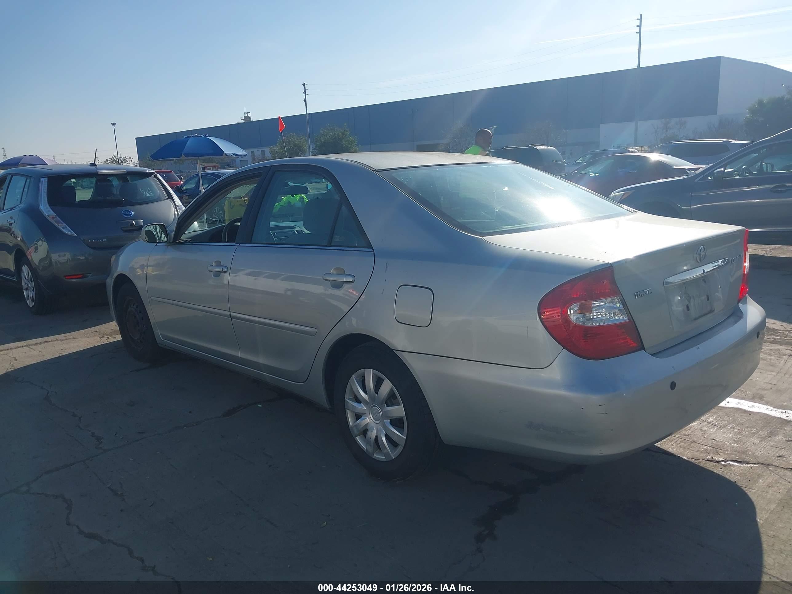 TOYOTA CAMRY image 3