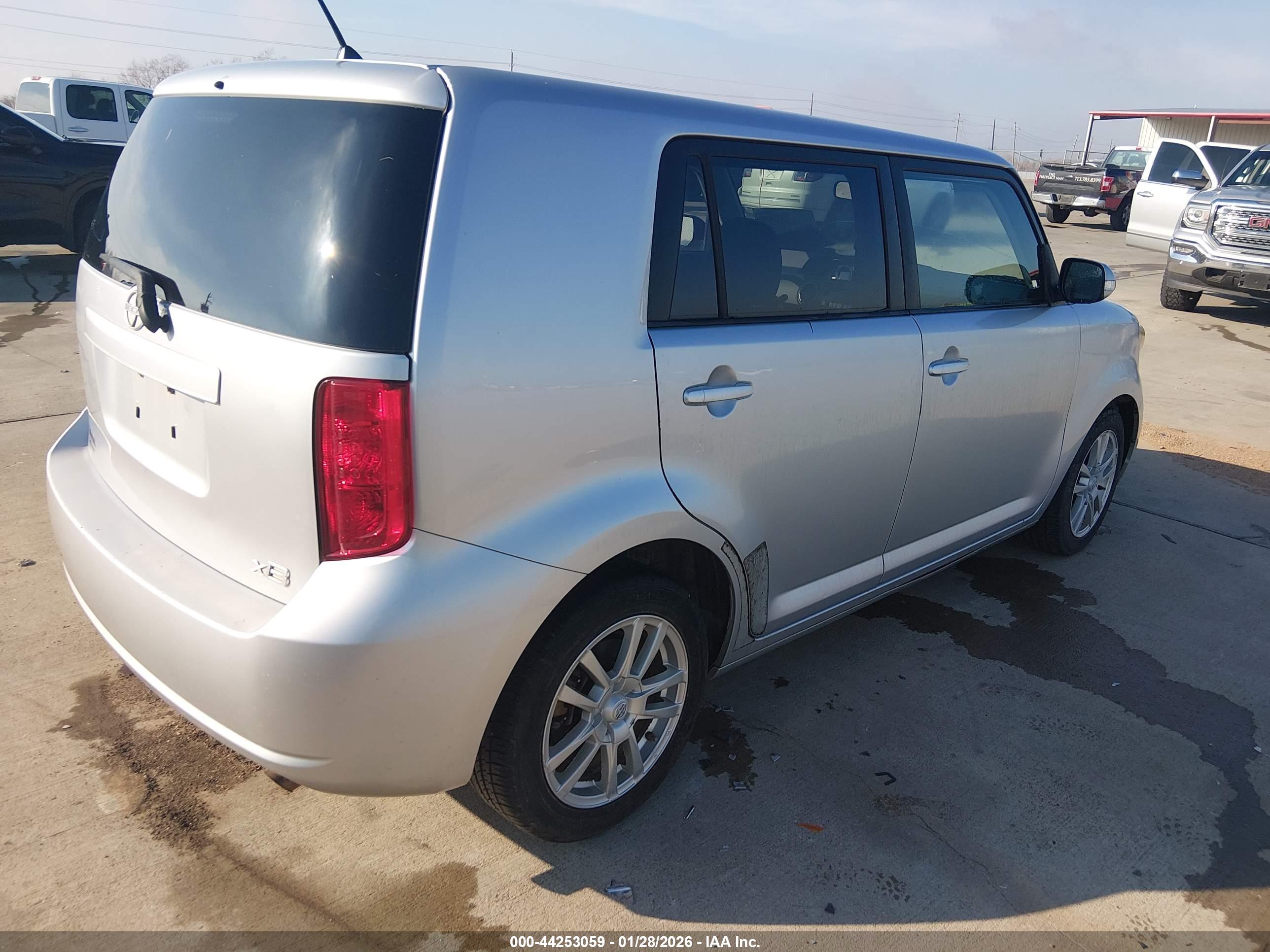 SCION XB image 4