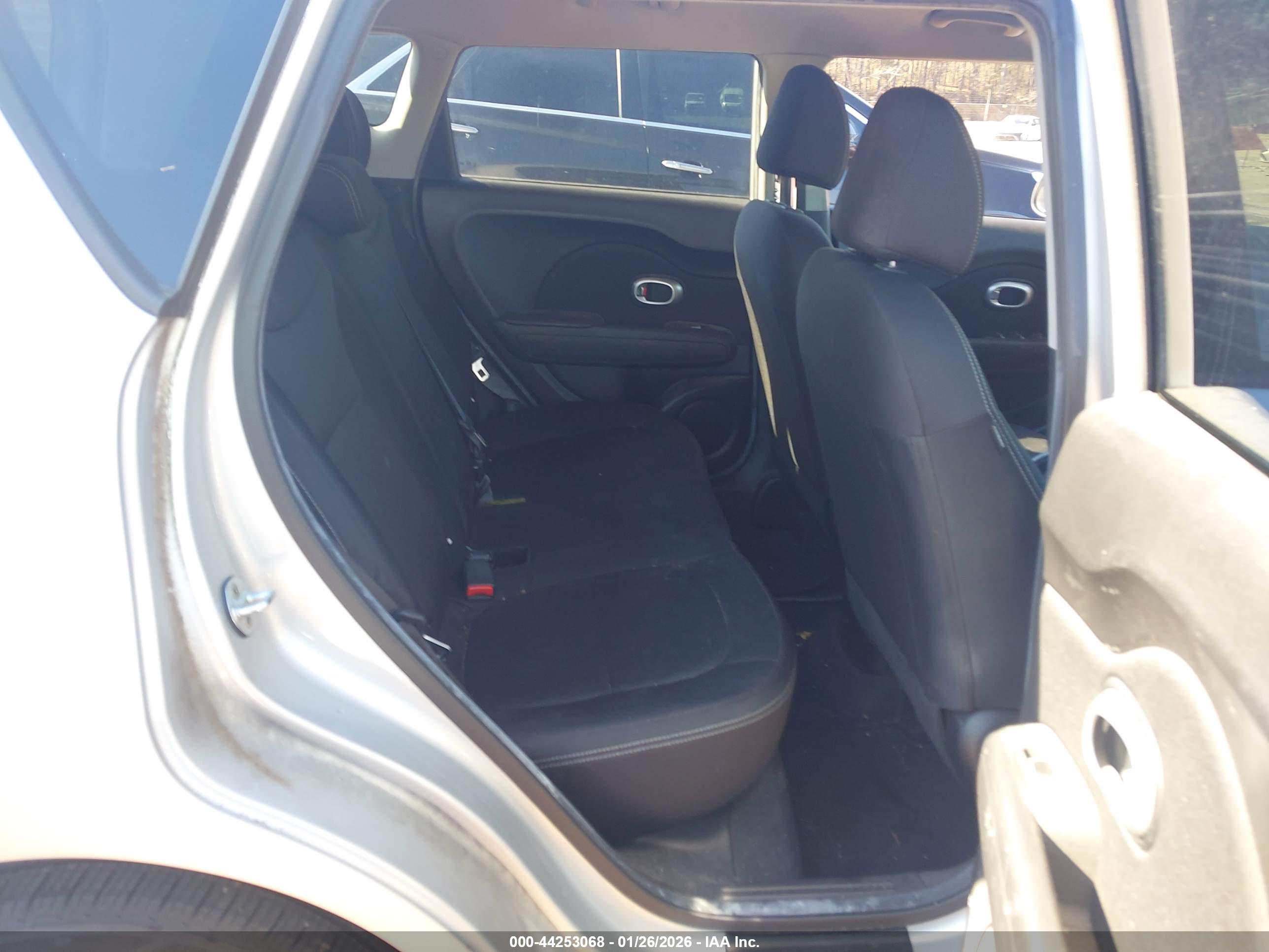 KIA SOUL image 8