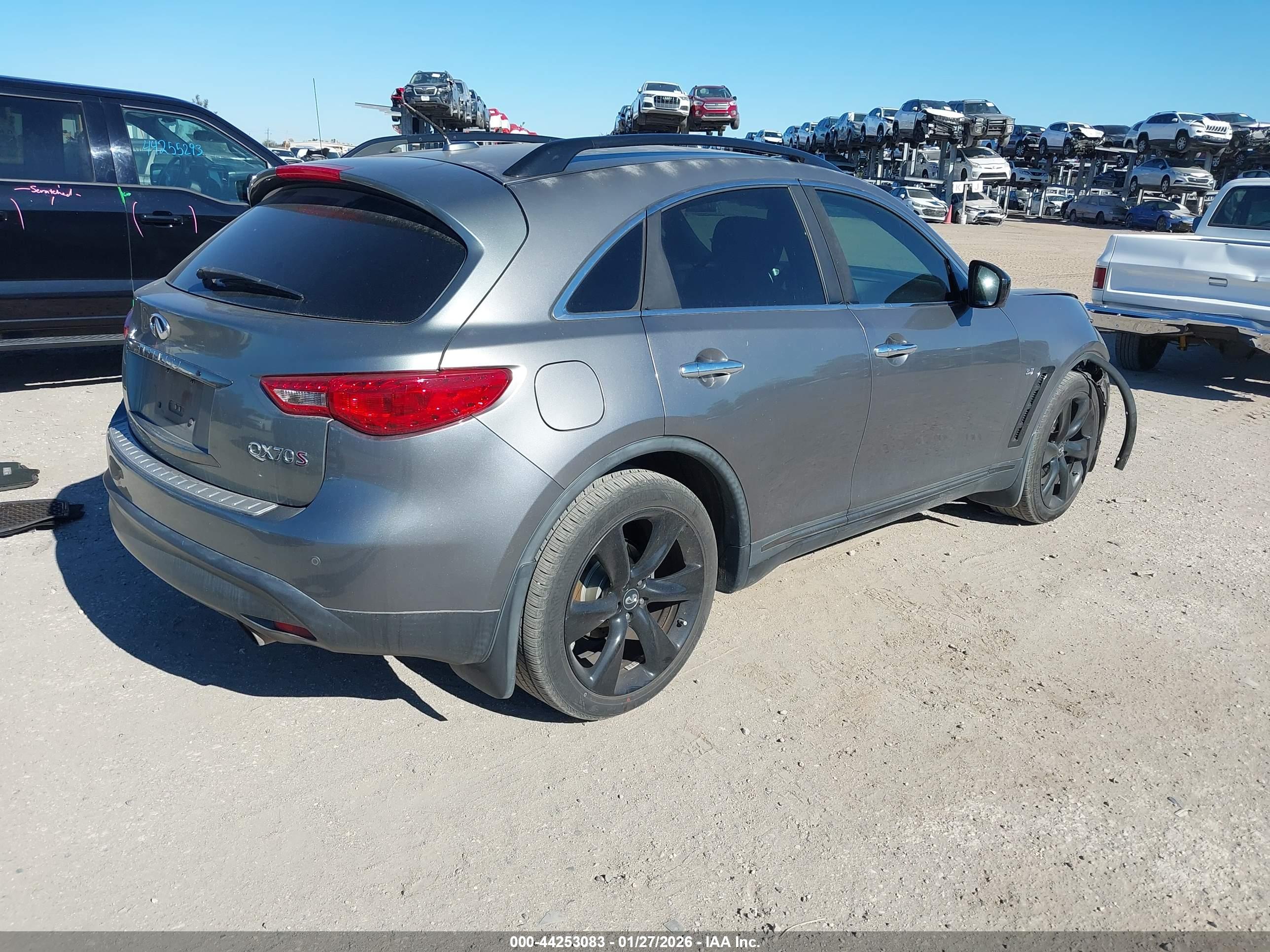 INFINITI QX70 image 4