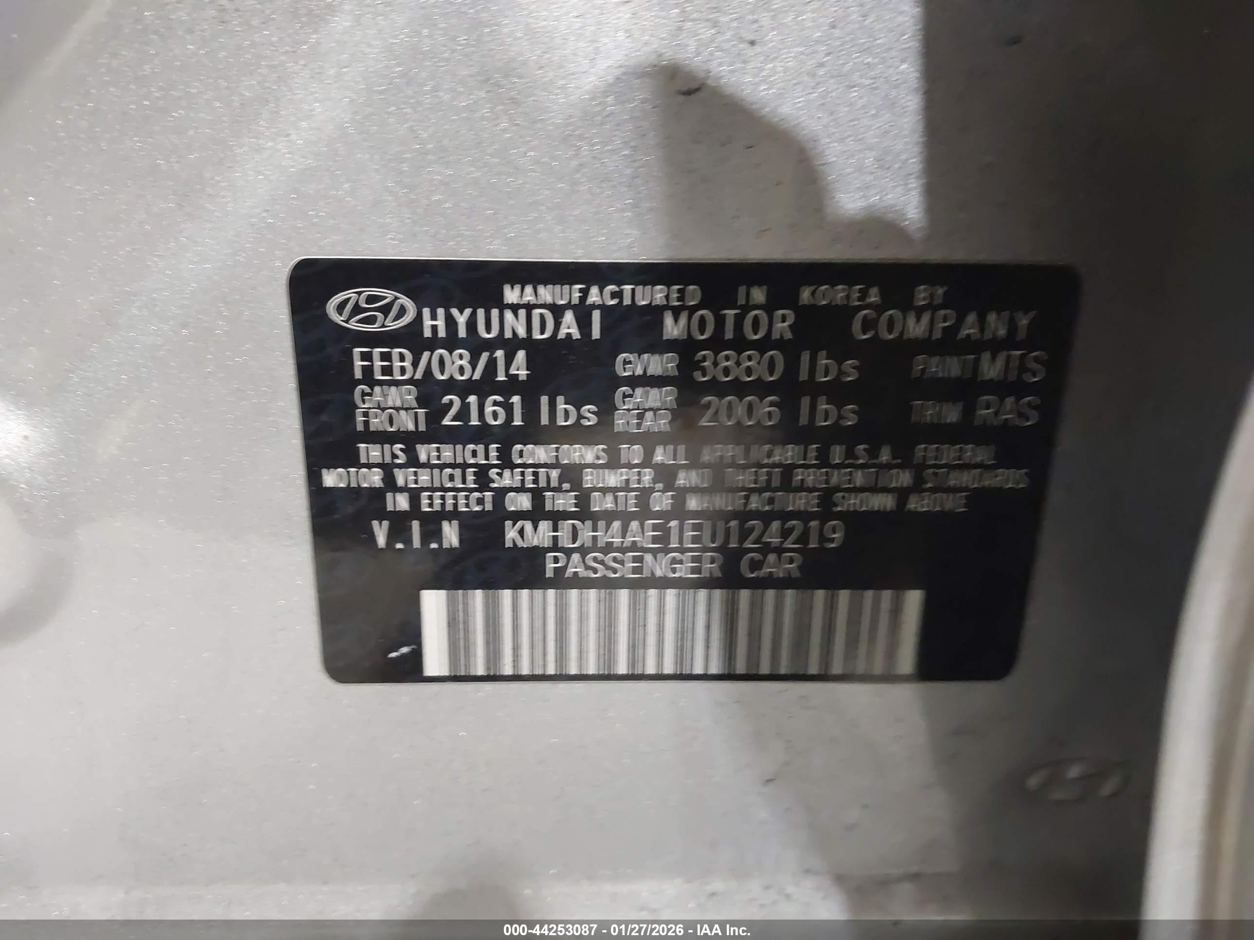 HYUNDAI ELANTRA image 9