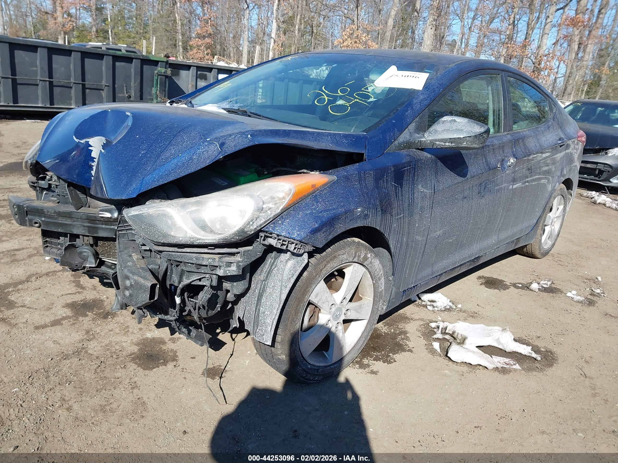 HYUNDAI ELANTRA image 2