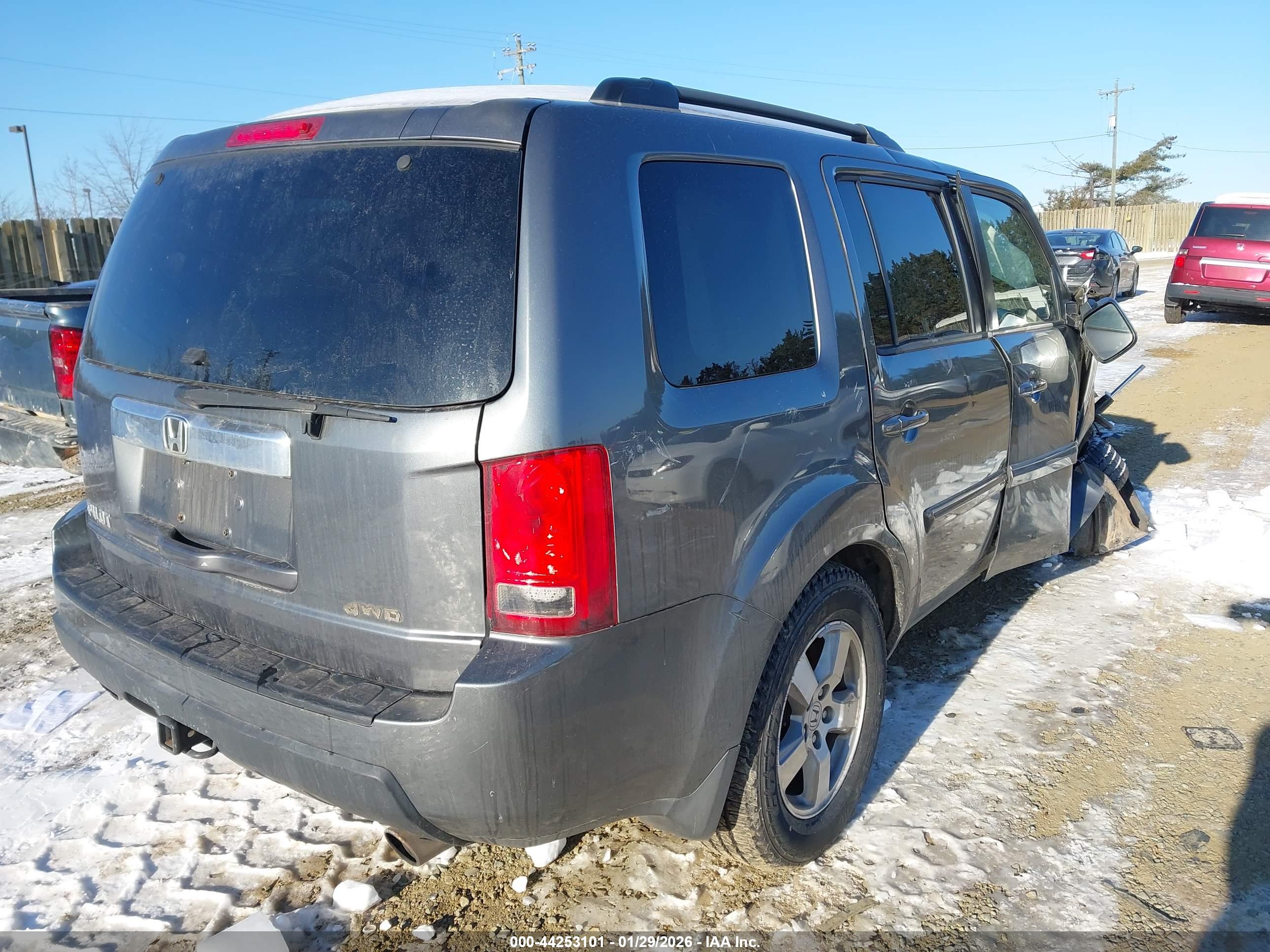 HONDA PILOT image 4