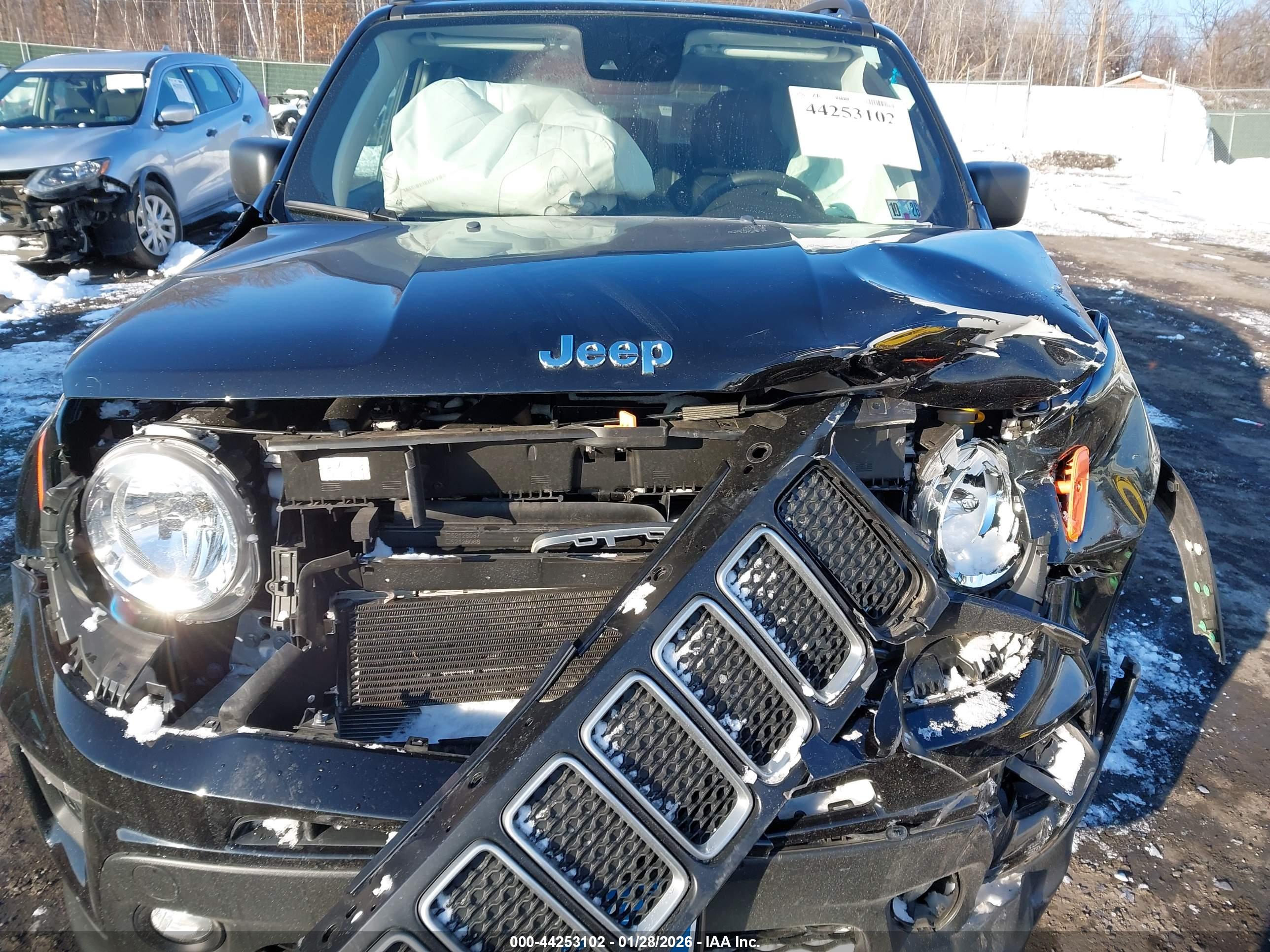JEEP RENEGADE image 6