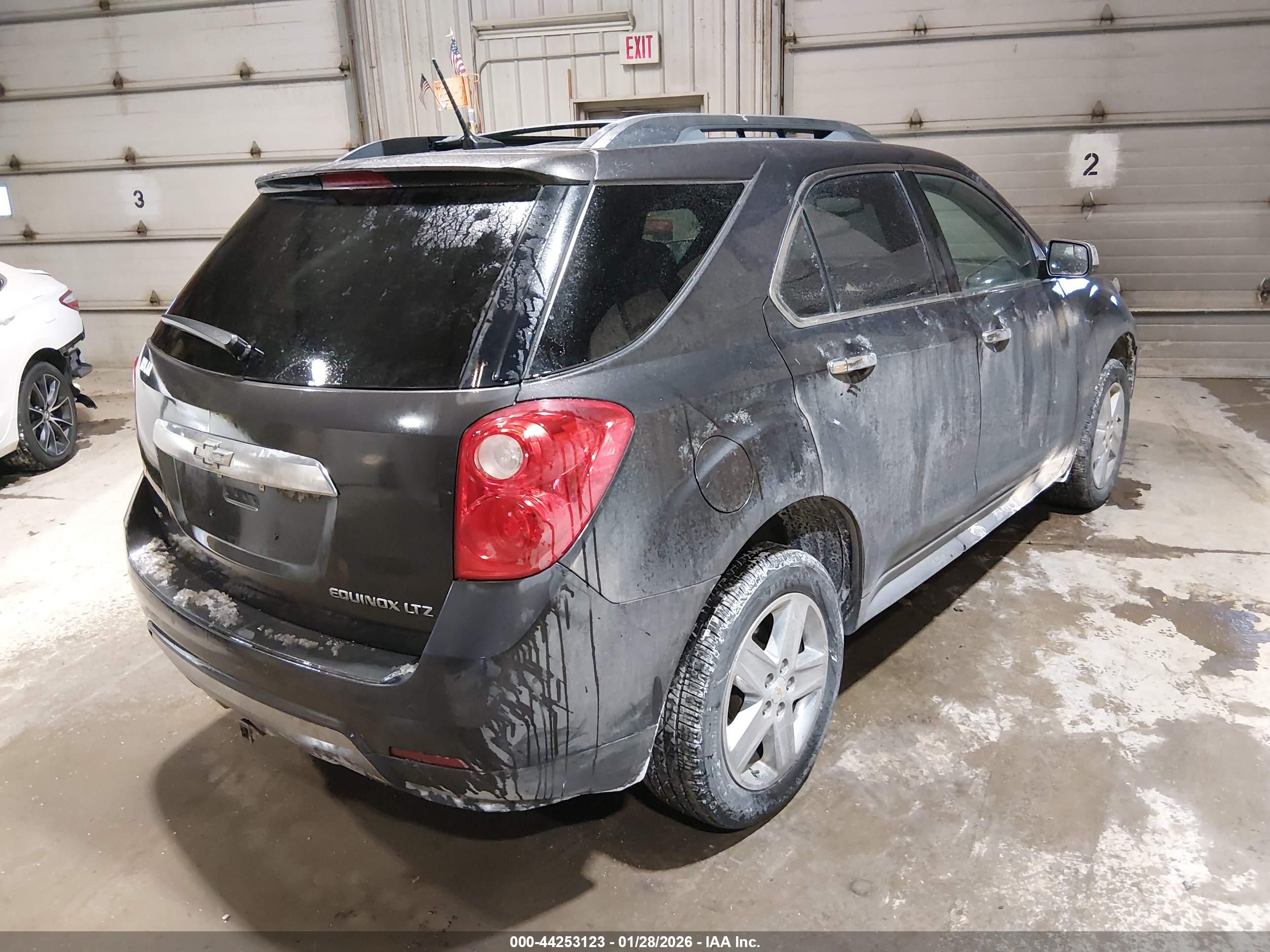 CHEVROLET EQUINOX image 4