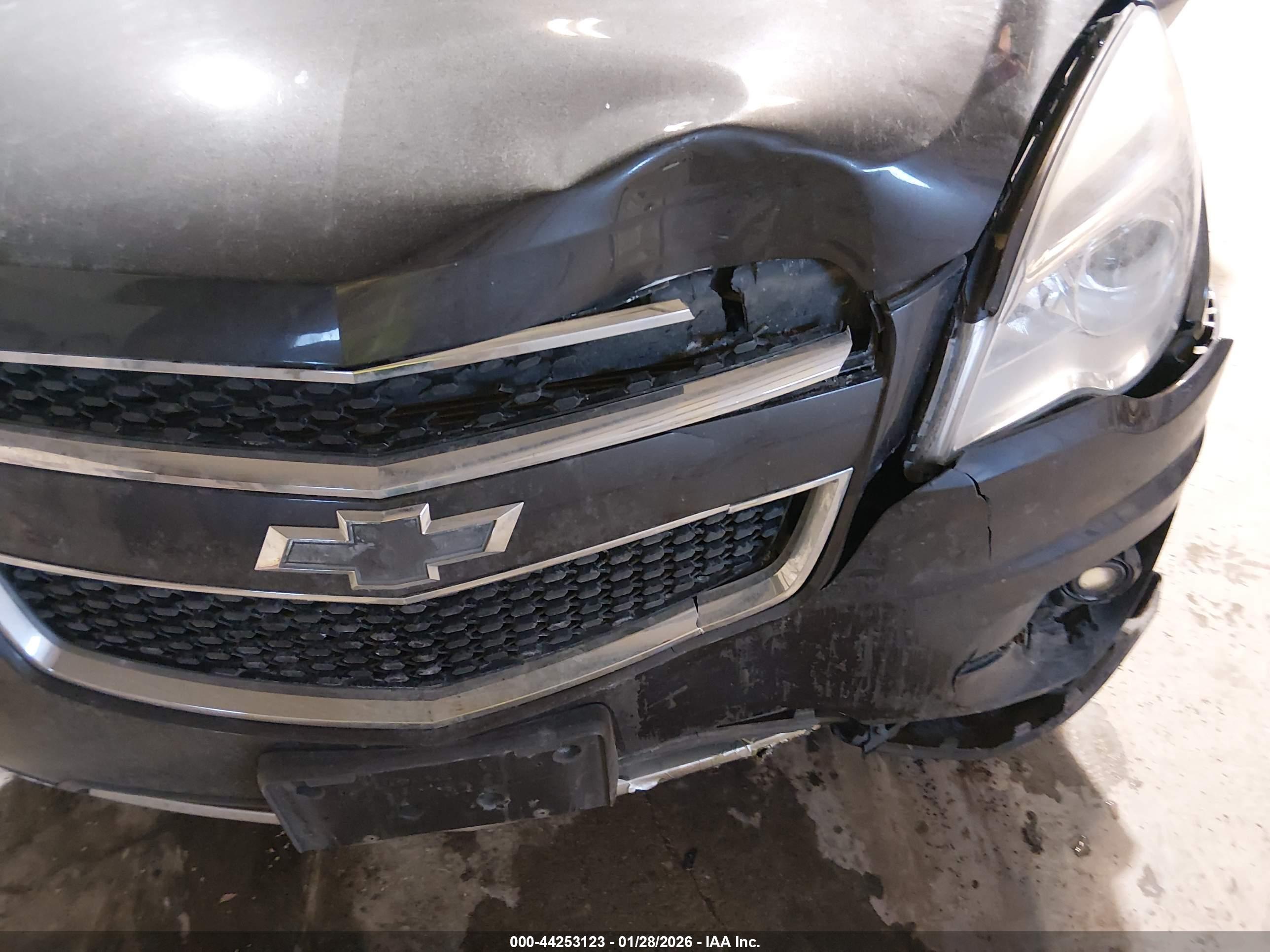 CHEVROLET EQUINOX image 6