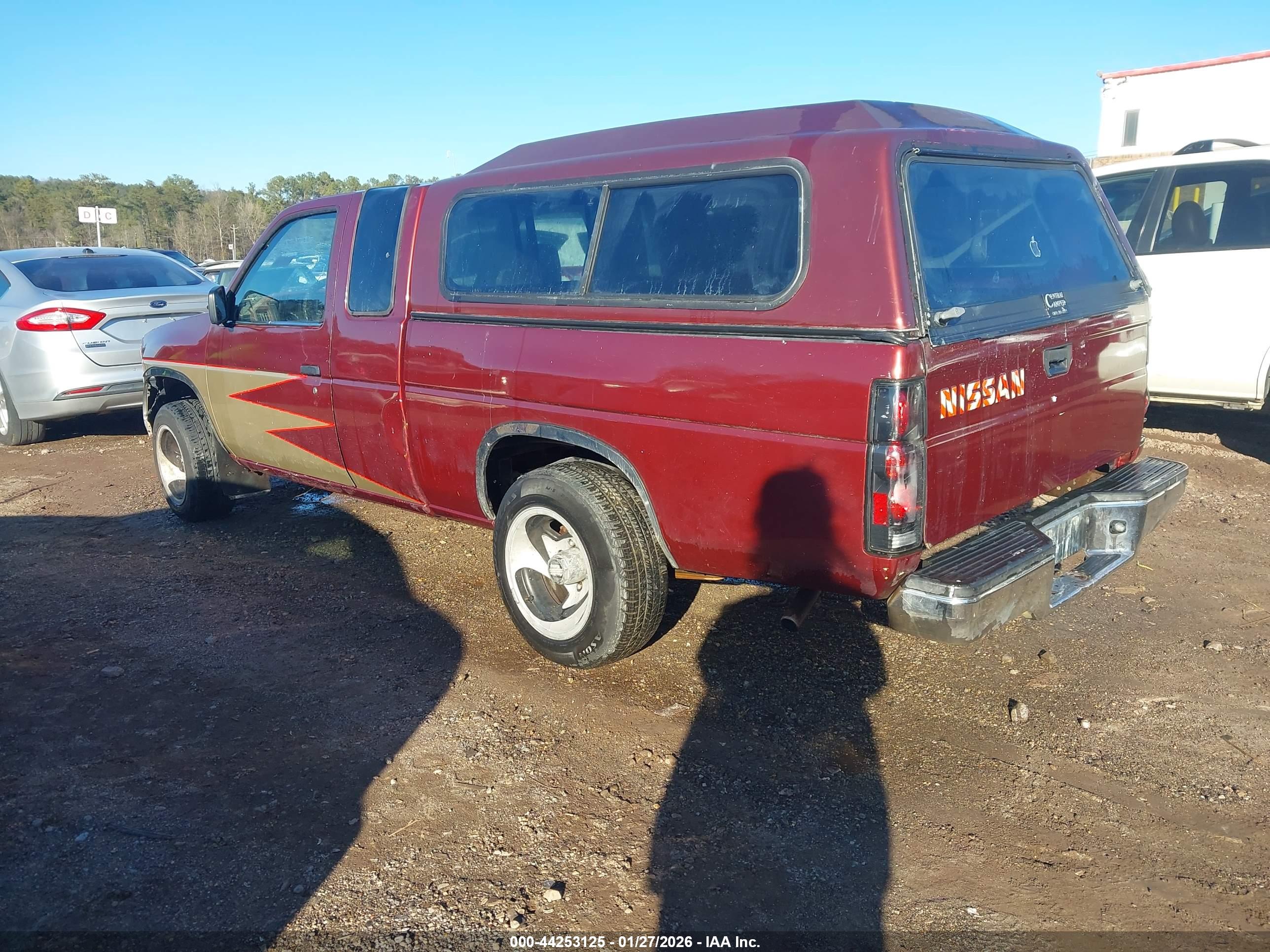 NISSAN TRUCK image 3