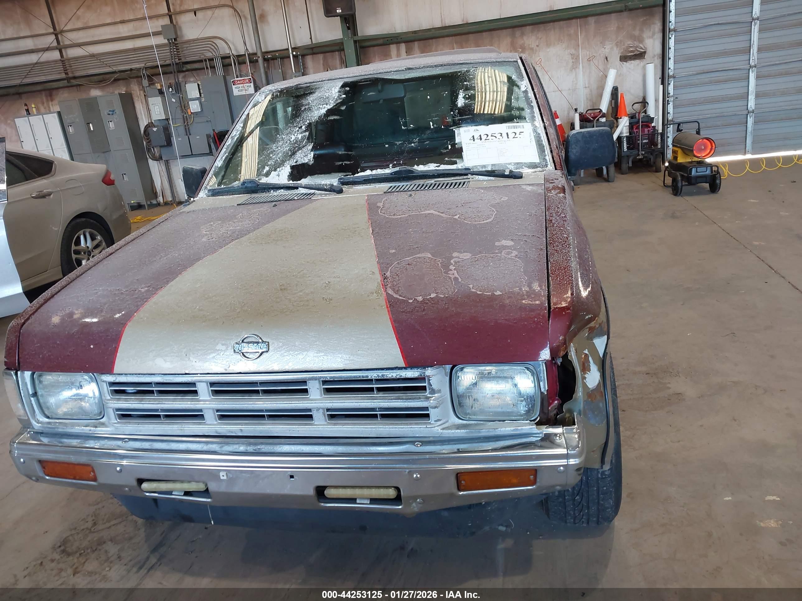 NISSAN TRUCK image 6